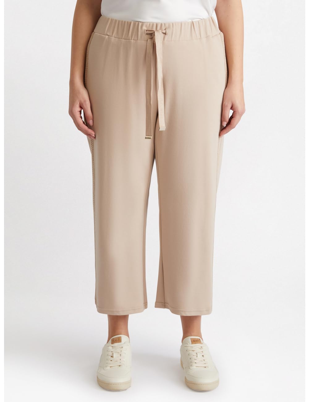 Fiorella Rubino Pantaloni joggers cropped in felpa con macramè