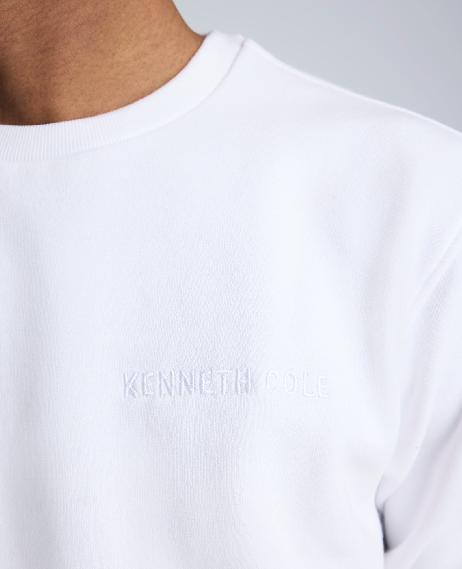 Kenneth Cole Reaction Clothing Kenneth Cole Embroidered Logo Sweatshirt felpa bianca S cotone