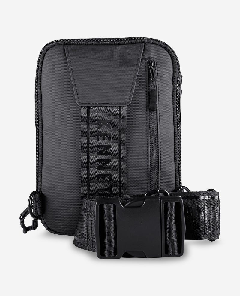 Kenneth Cole Reaction Bags Ryder Crossbody Belt Bag Marsupio Nero Organizzato