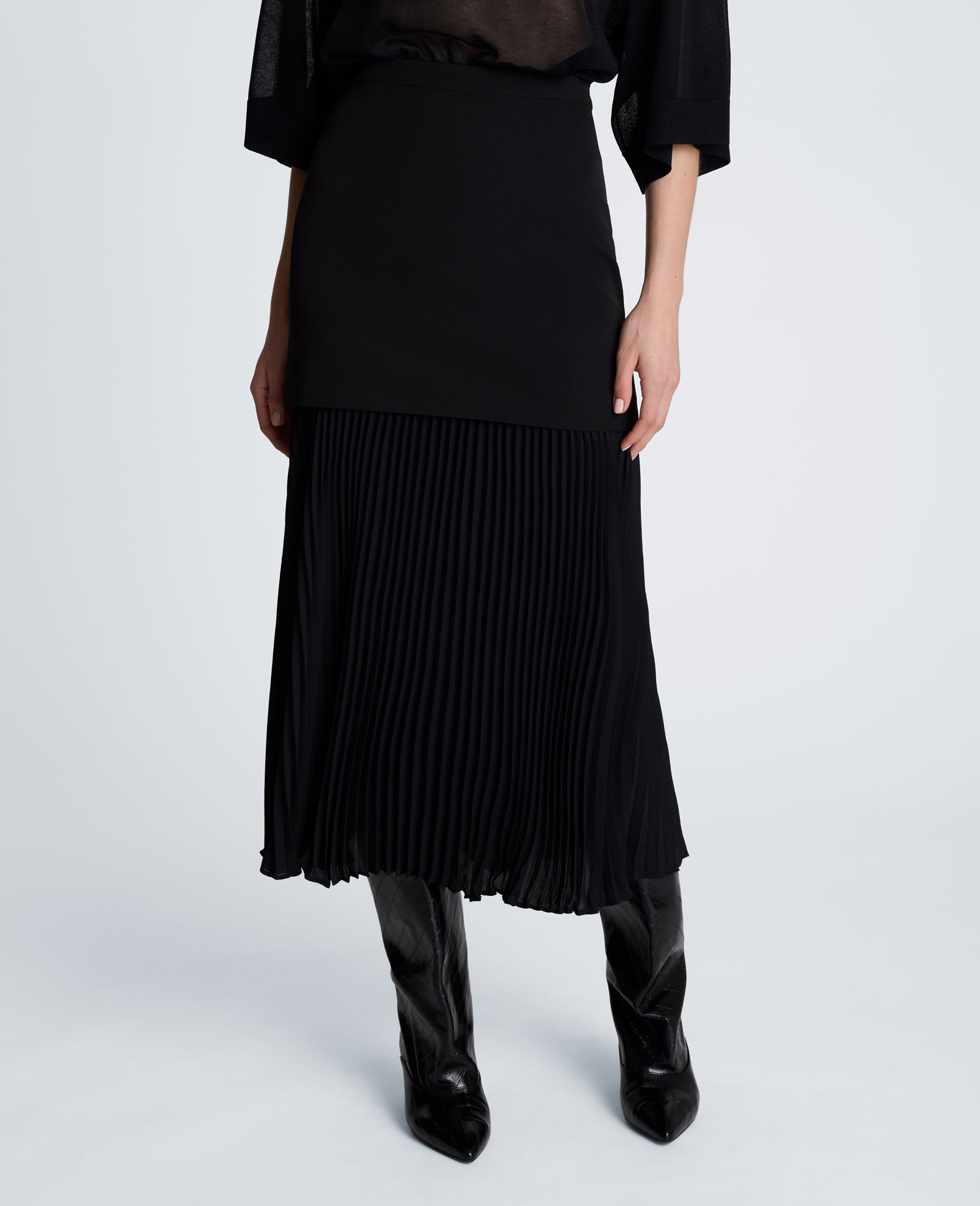 Kenneth Cole Reaction Clothing Center Back Zip Pleated Maxi Skirt gonna lunga nera plissettata