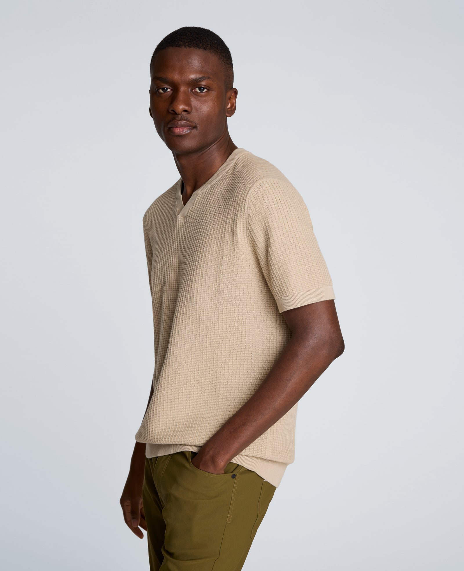 Kenneth Cole Reaction Clothing Johnny Collar Henley Sweater maglia beige waffle