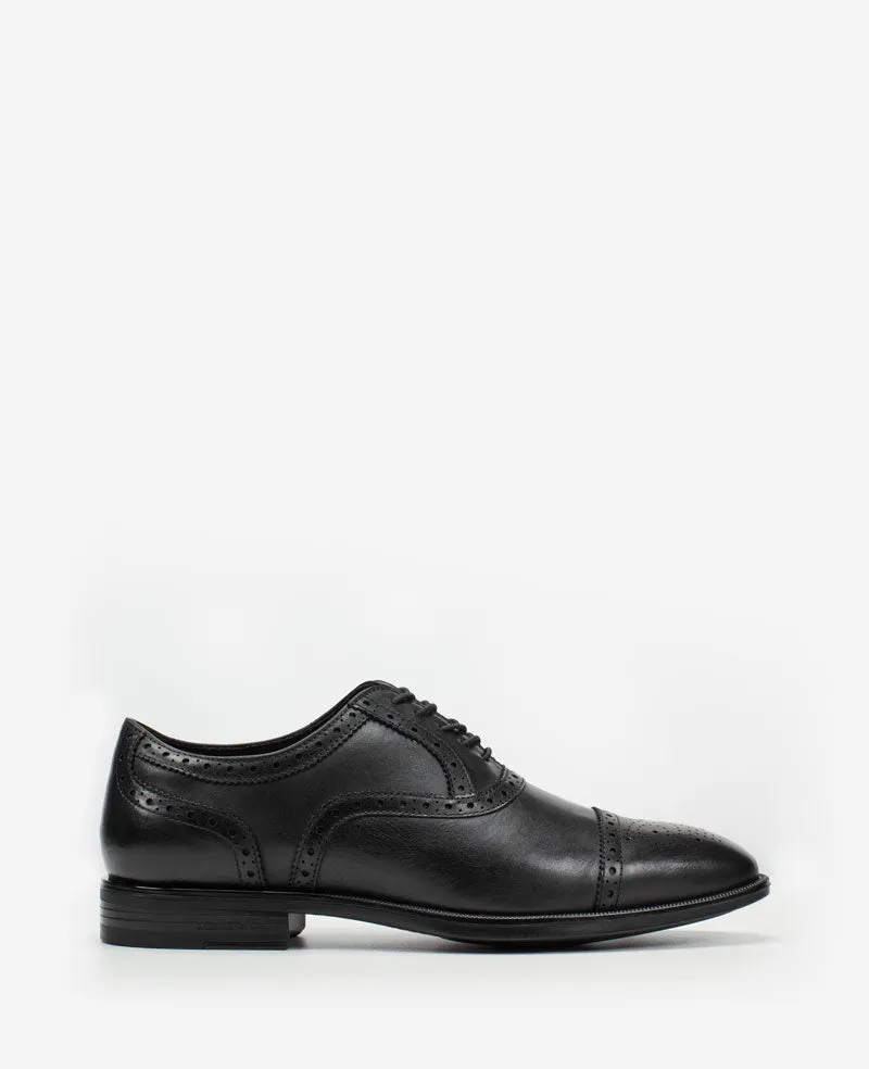 Kenneth Cole Reaction Shoes Future Pod Medallion Cap Toe Lace up scarpe nere in pelle