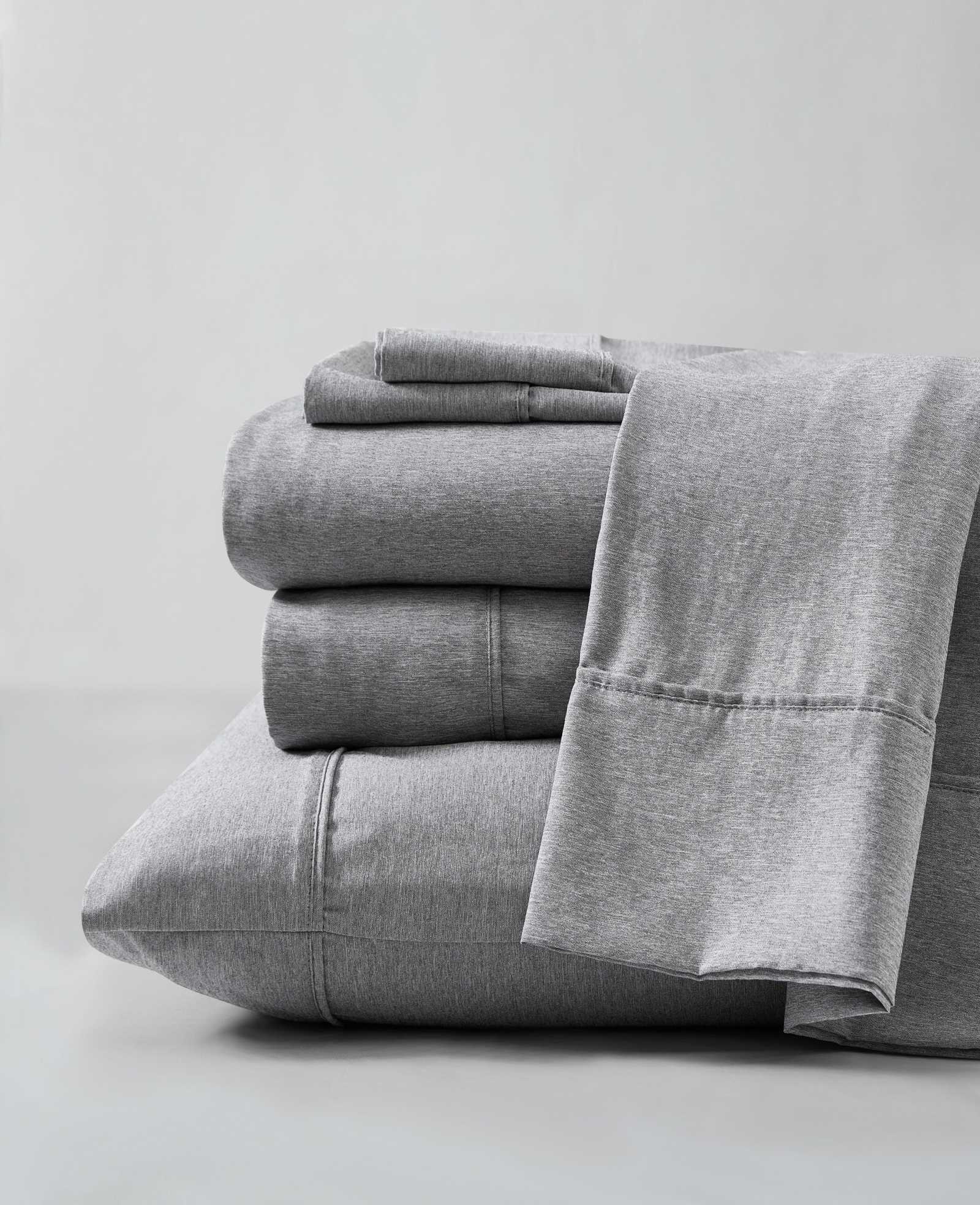 Kenneth Cole Reaction Home & Bedding Solid Cationic Sheet Set lenzuola queen grigie in poliestere
