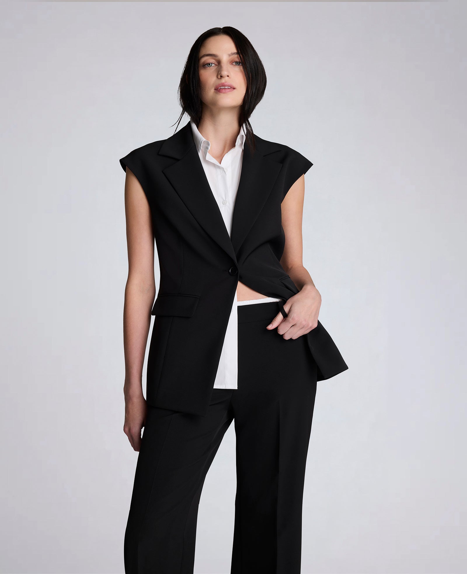 Kenneth Cole Reaction Clothing Luxe Twill Vest With Faux Shirt gilet bianco nero