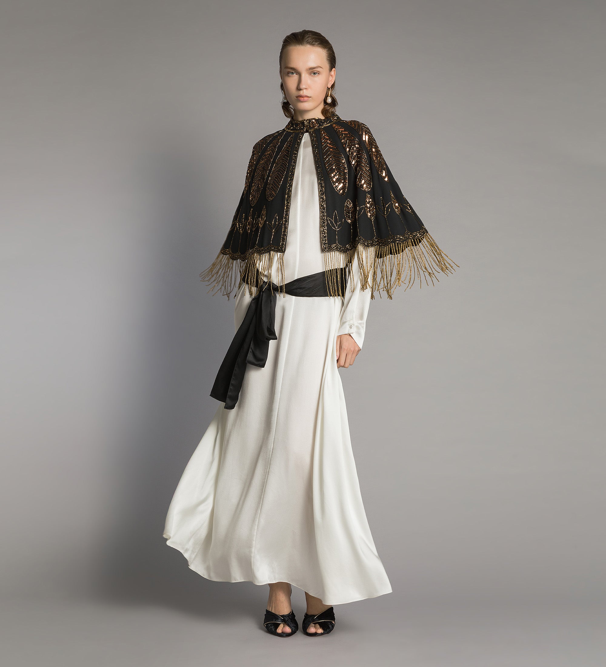 Forte abiti Heavy Silk Satin Dress With Sash Diamond bianco abito lungo in seta