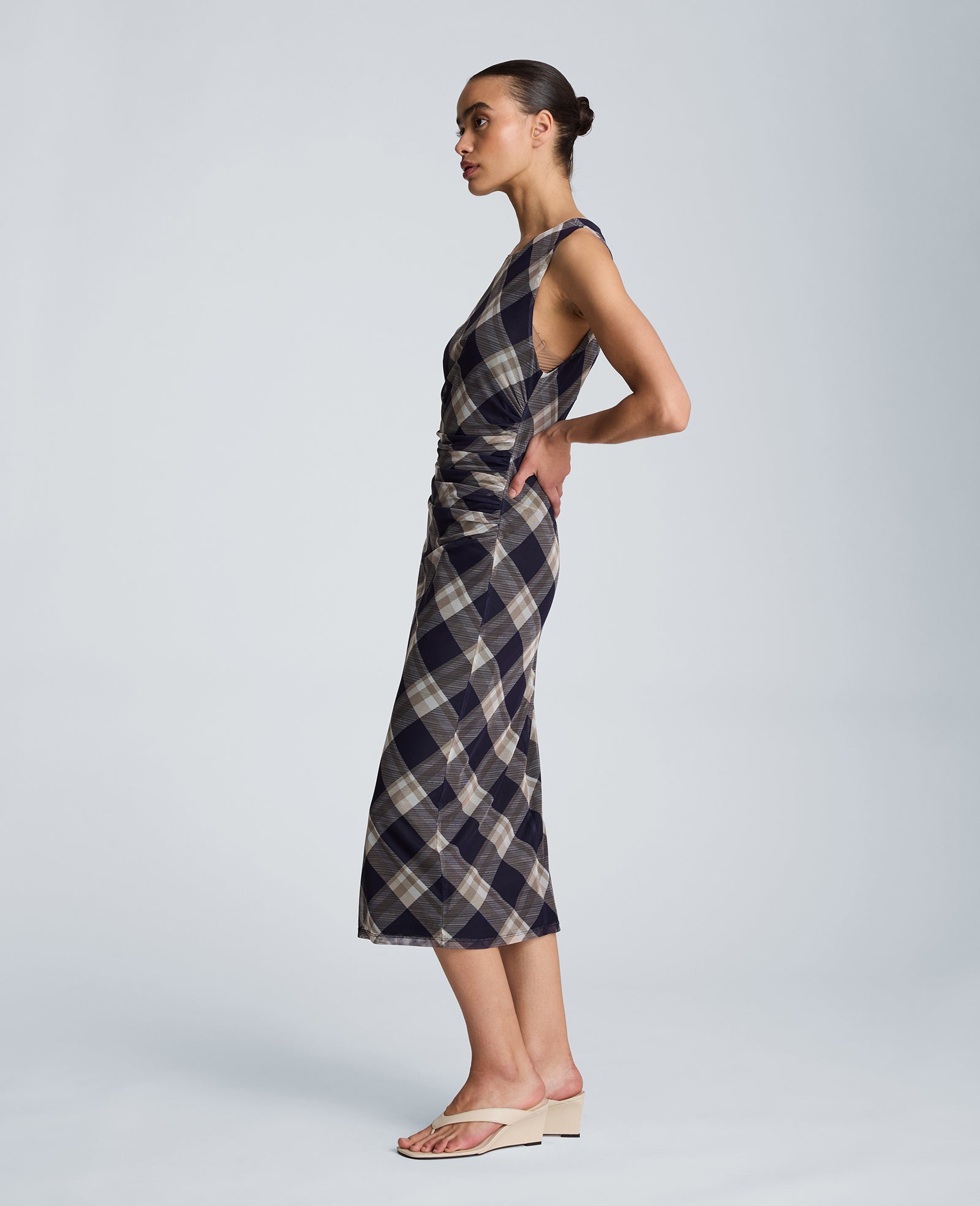 Kenneth Cole Reaction Clothing Side Ruched Midi Dress abito midi blu scuro fantasia