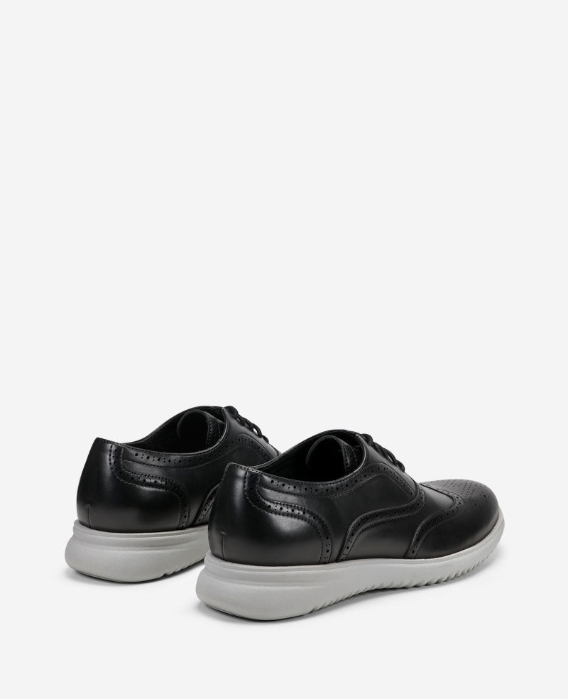 Kenneth Cole Reaction Nio Wing Lace Up scarpe stringate nere