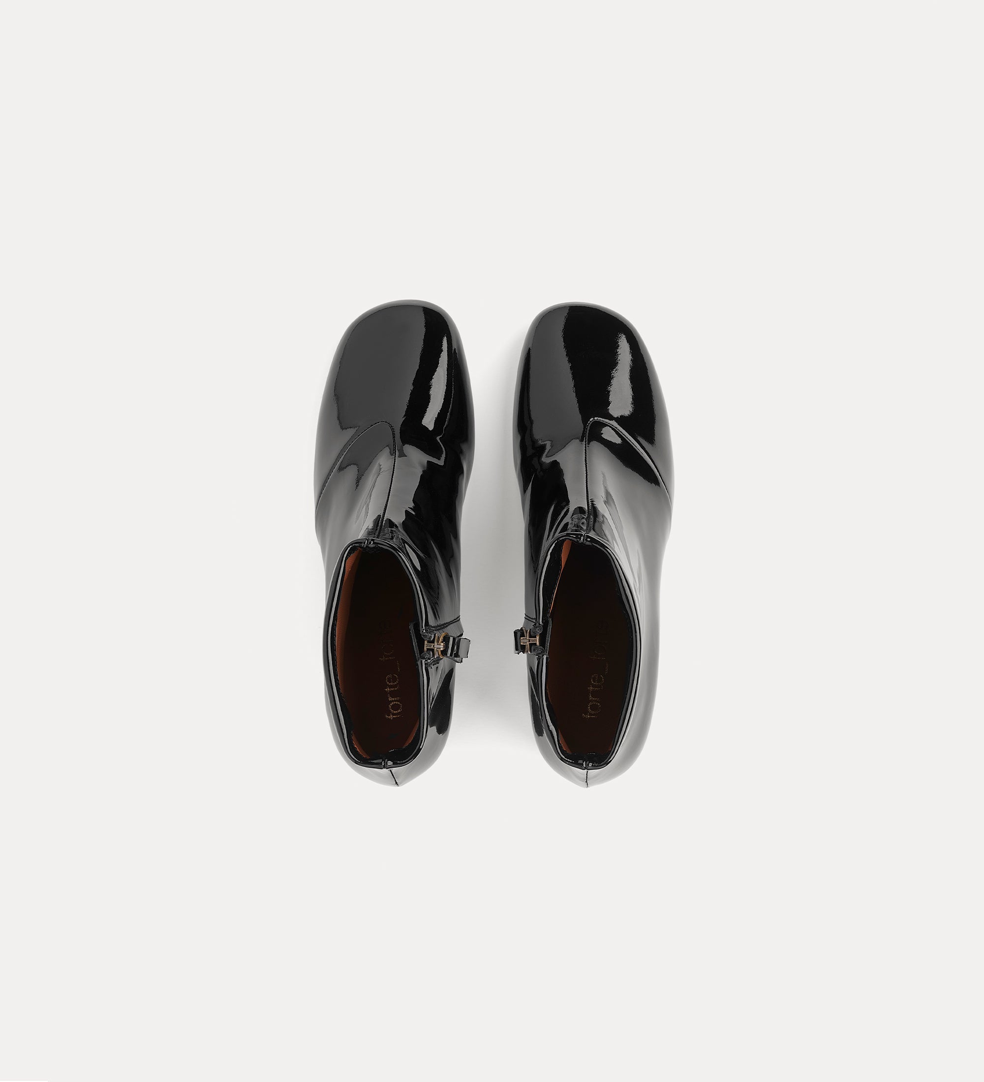 Forte Scarpe My Alma stivaletti in vernice neri con tacco sagomato