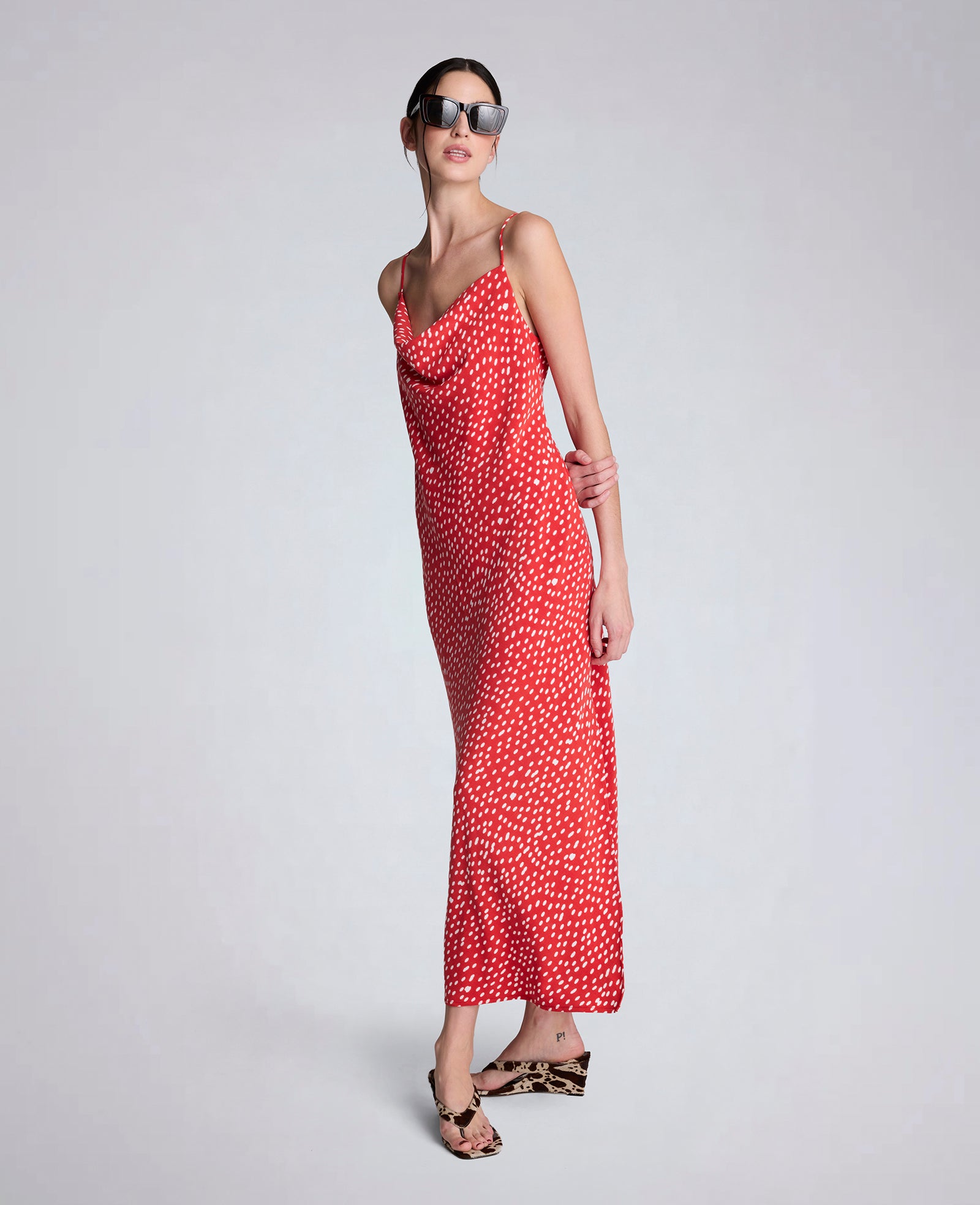 Kenneth Cole Reaction Clothing Polka Dot Satin Cowl Neck Slip Dress abito lungo