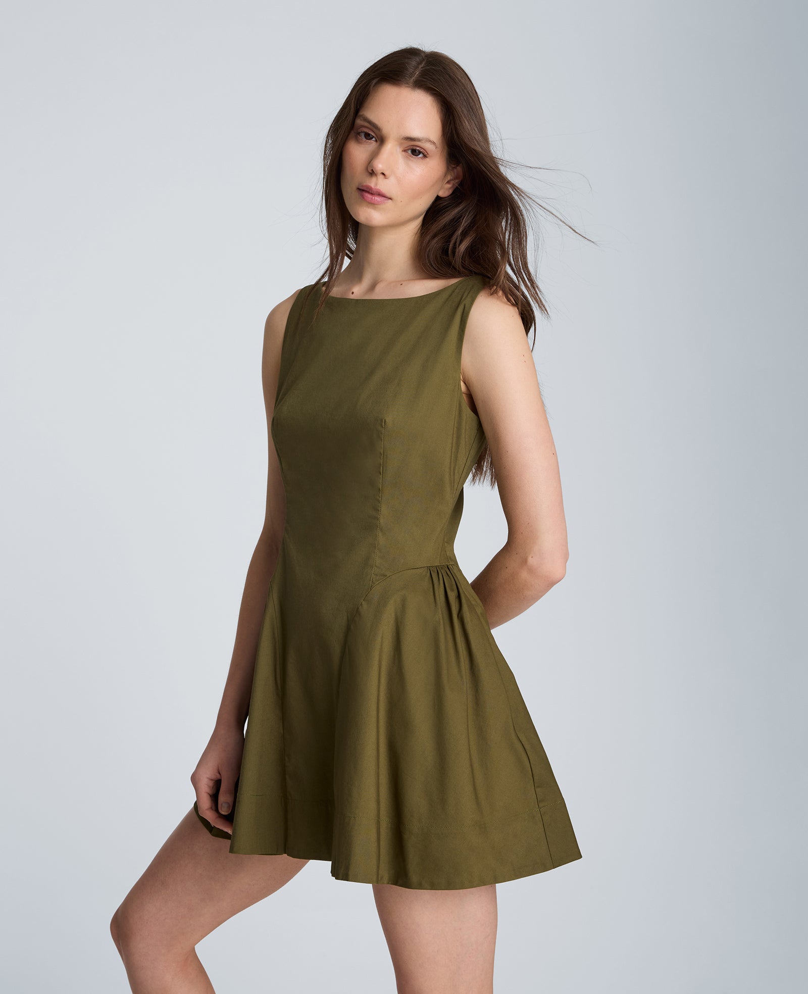 Kenneth Cole Reaction Clothing Sleeveless Boat Neck Mini Dress abito mini marrone