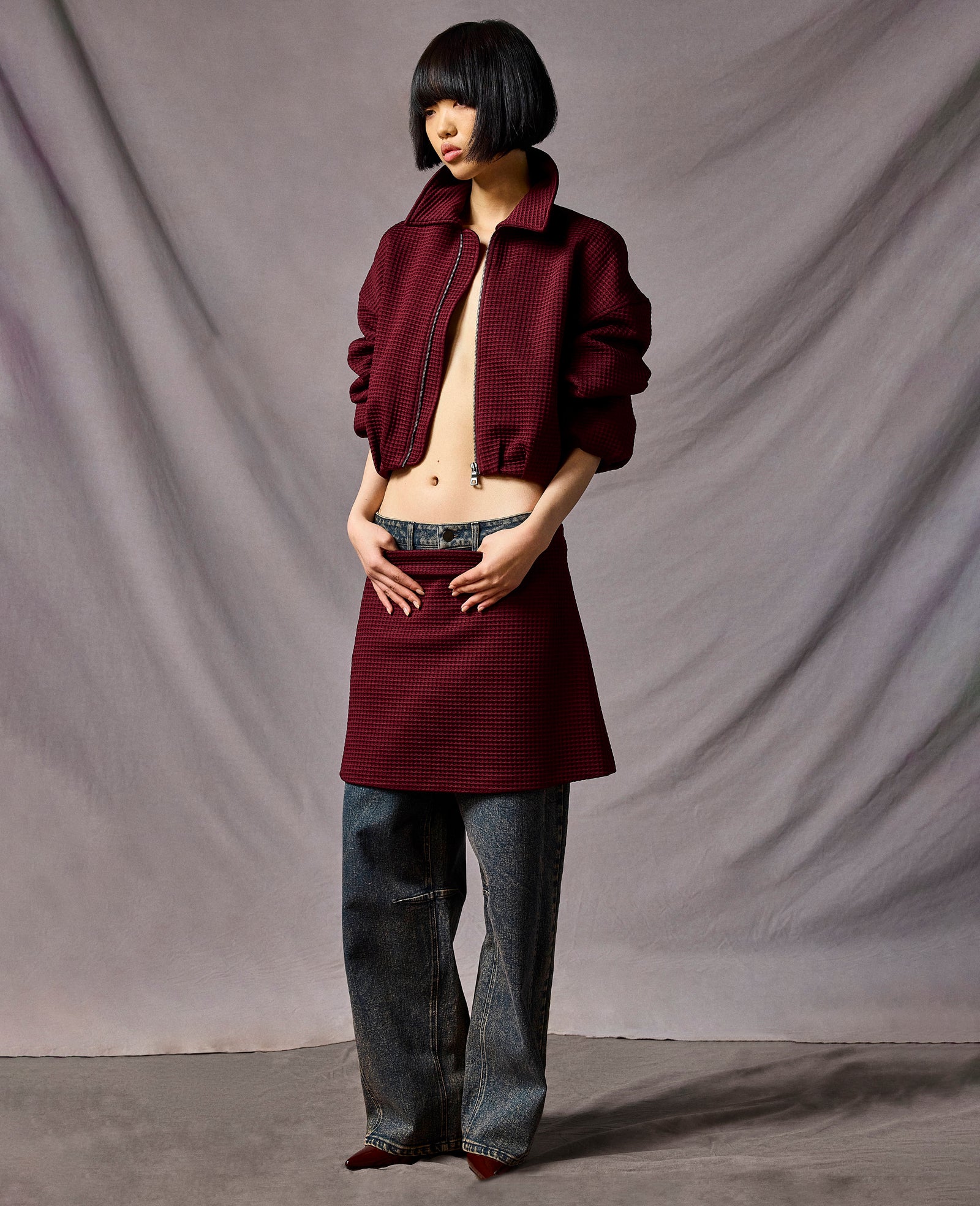Kenneth Cole Reaction Cropped Bomber Jacket with Box Pleats bomber corto Sugar Beet