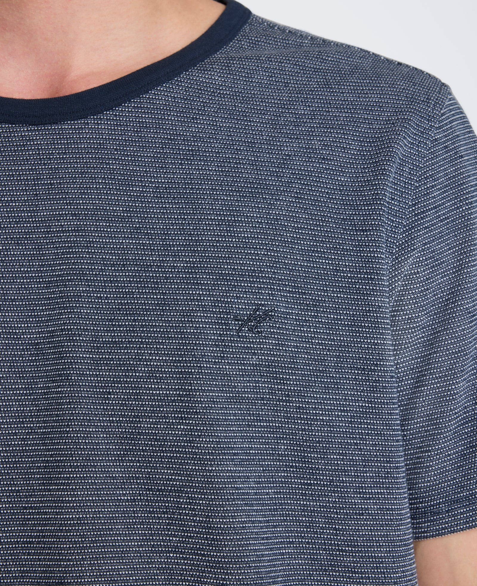 Kenneth Cole Reaction Clothing Textured Logo Tee maglietta Navy Mix cotone