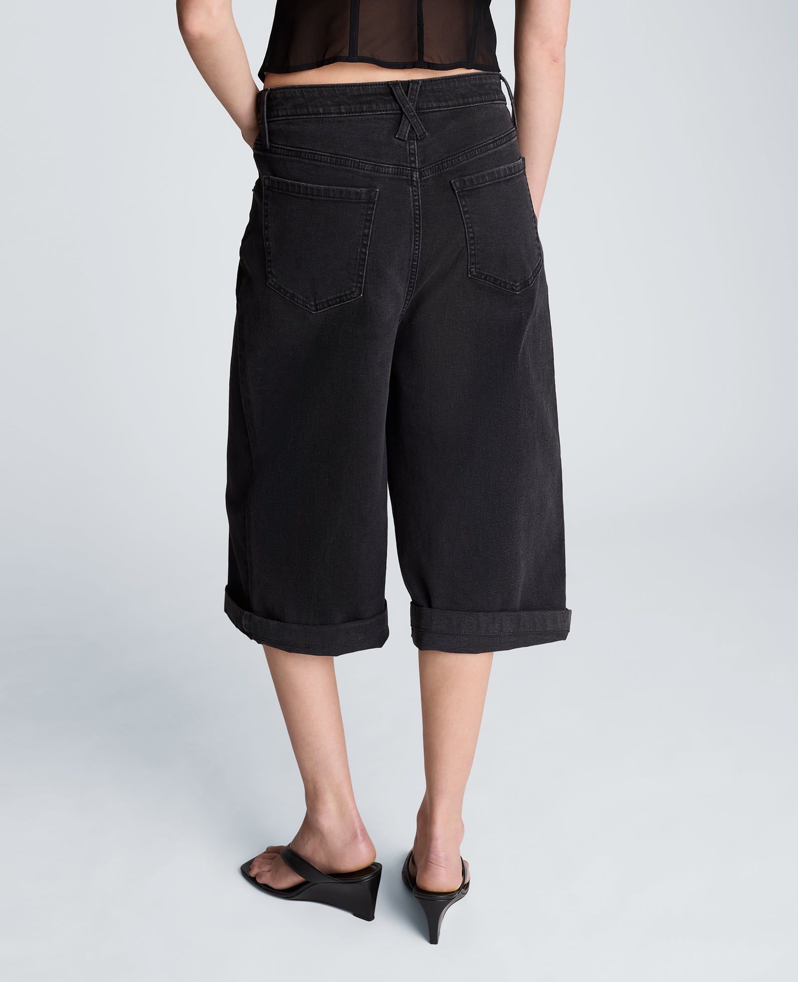 Kenneth Cole Reaction Clothing High Rise Fly Front Culotte Short shorts denim neri