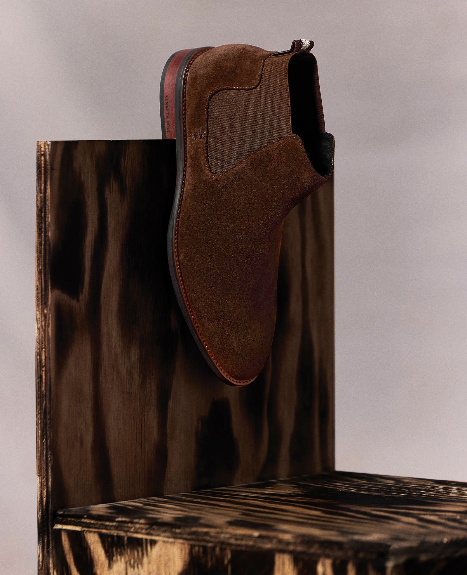 Kenneth Cole Reaction Shoes Tully Chelsea boot 7M marrone scamosciato