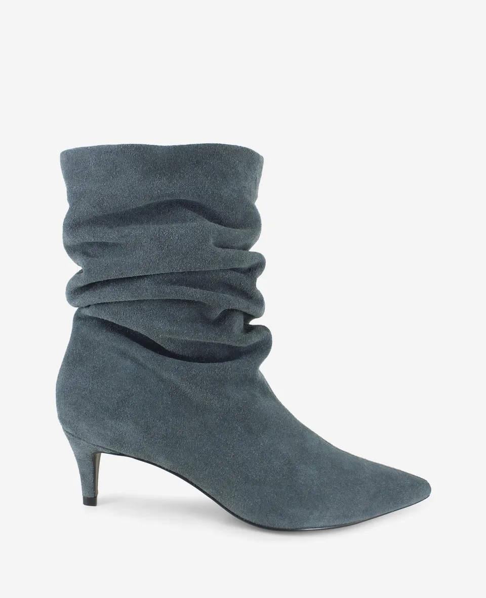 Kenneth Cole Reaction Shoes Marsha Suede Kitten Heel Bootie stivaletti grigio scamosciato