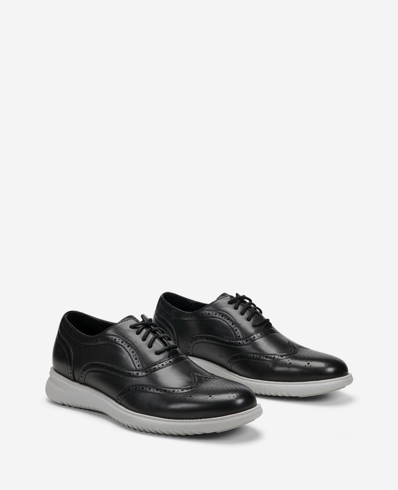 Kenneth Cole Reaction Nio Wing Lace Up scarpe stringate nere