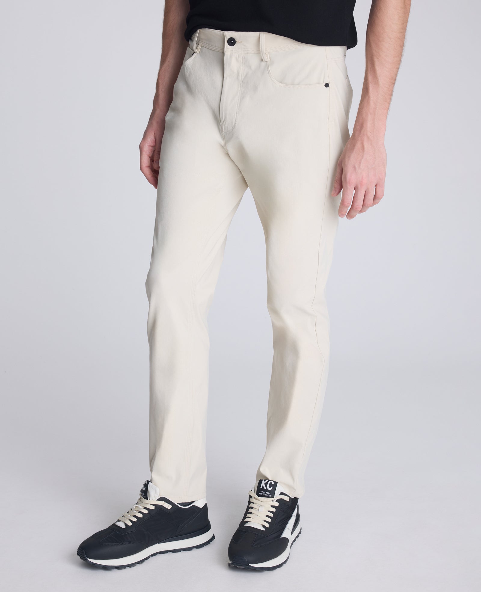 Kenneth Cole Reaction Clothing Original Slim 5-Pocket Pant pantaloni bianco