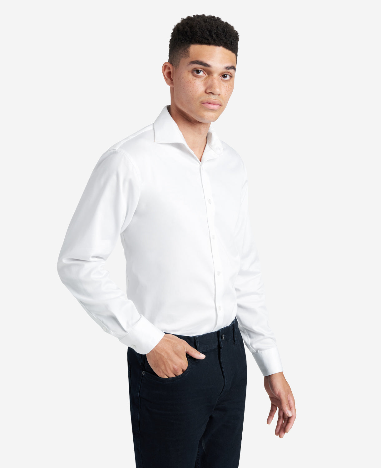 Kenneth Cole Reaction Clothing Regular-Fit Button-Down Stretch Dress Shirt camicia bianca 15/32 elasticizzata