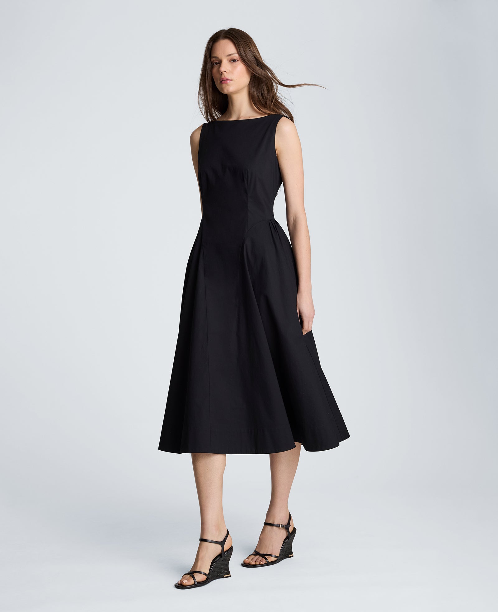 Kenneth Cole Reaction Clothing Sleeveless Boat Neck Midi Dress abito midi nero scollo a barca