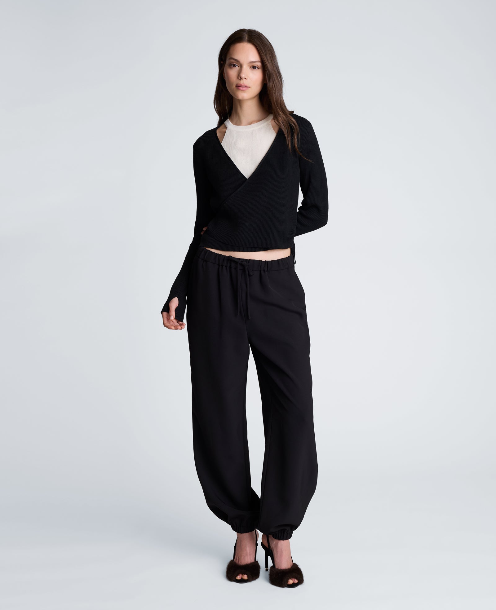 Kenneth Cole Reaction Rib Halter Wrap Sweater maglia Black/Oyster