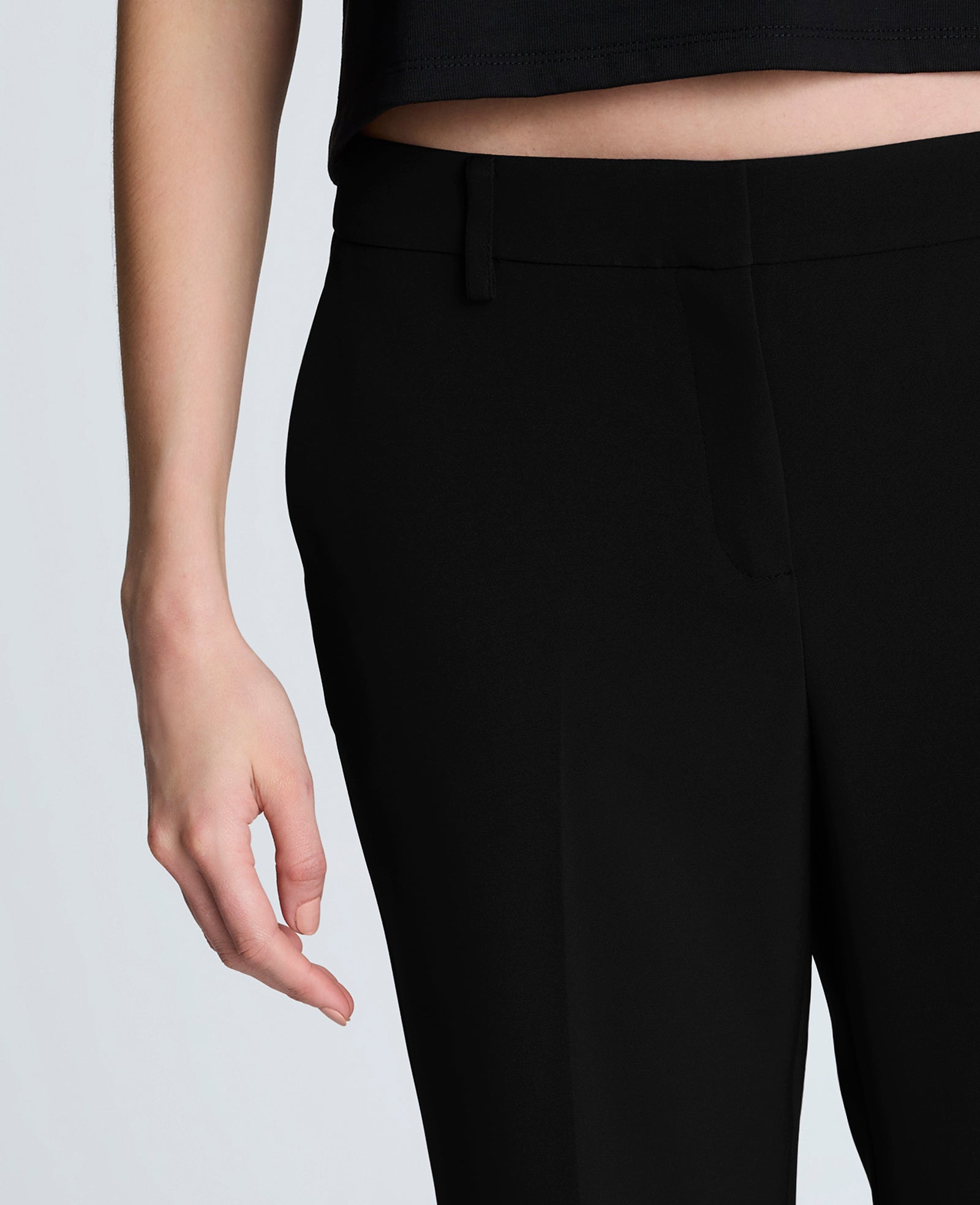 Kenneth Cole Reaction Clothing Luxe Twill Flare Leg Pant pantaloni neri