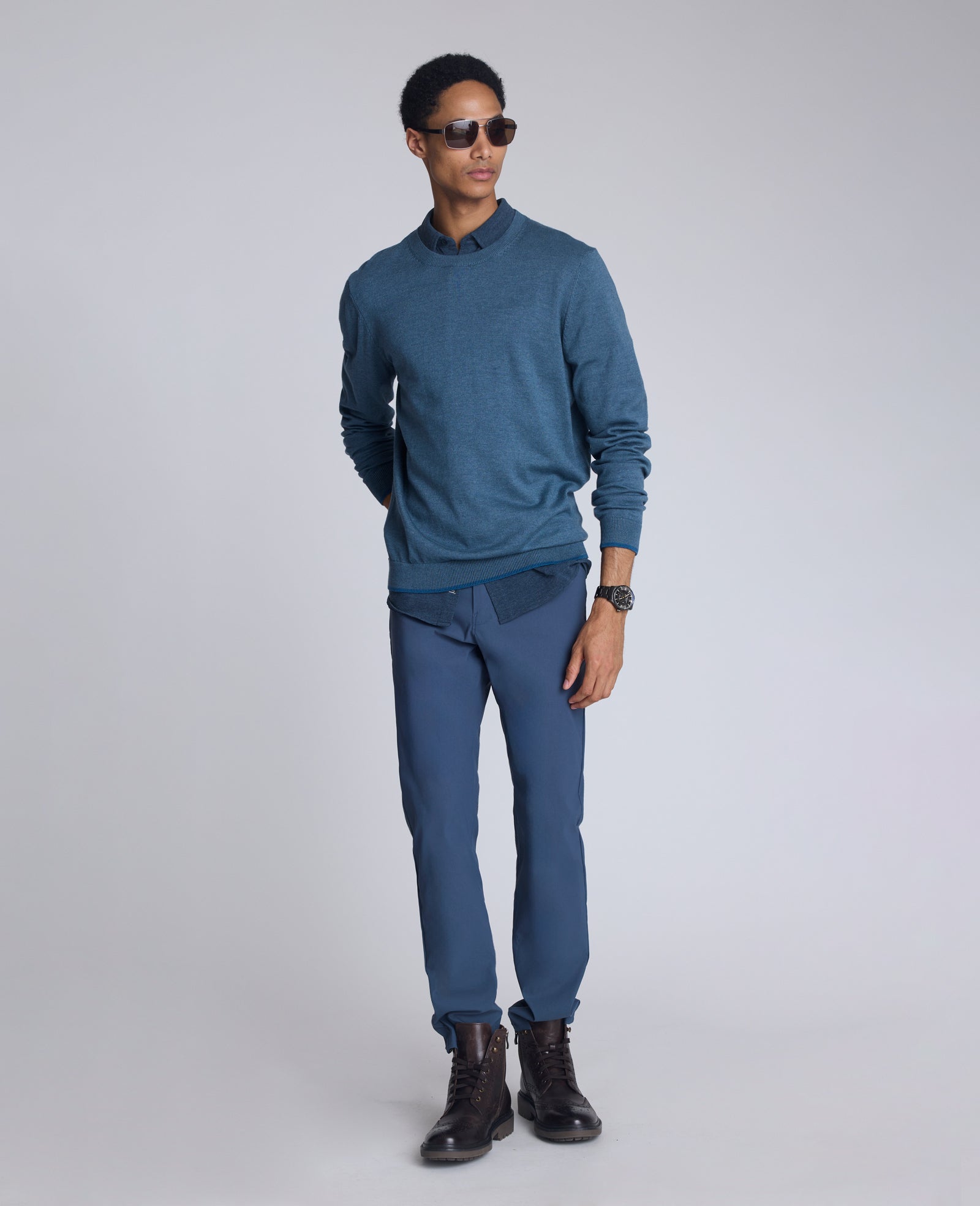 Kenneth Cole Reaction Clothing Crewneck Sweater with Tipping Details maglione blu slim fit