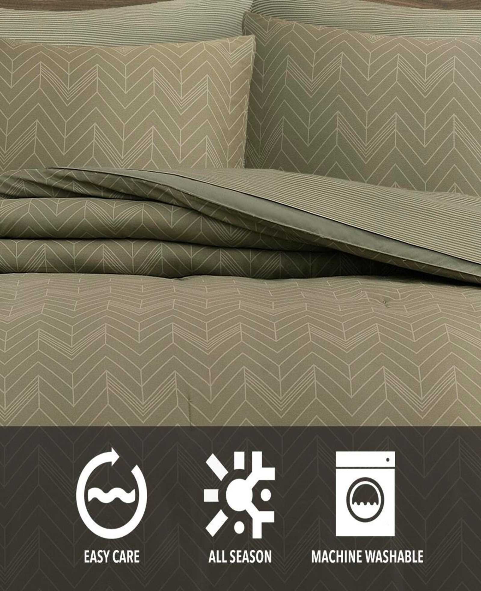 Kenneth Cole Reaction Home & Bedding Delancey Comforter Set set trapunta verde queen leggero