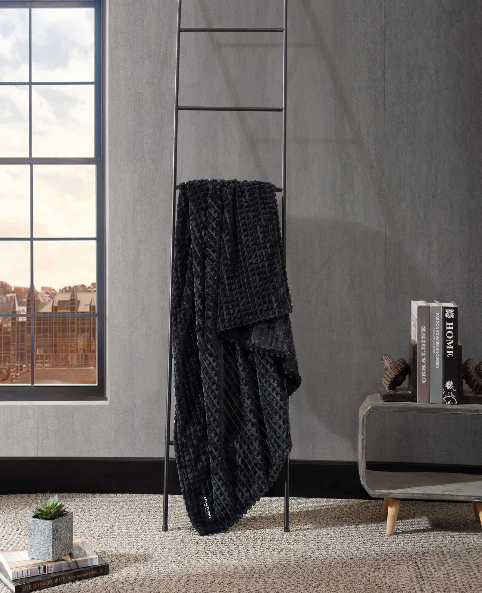 Kenneth Cole Reaction Home & Bedding Textured Solid Throw Blanket plaid nero