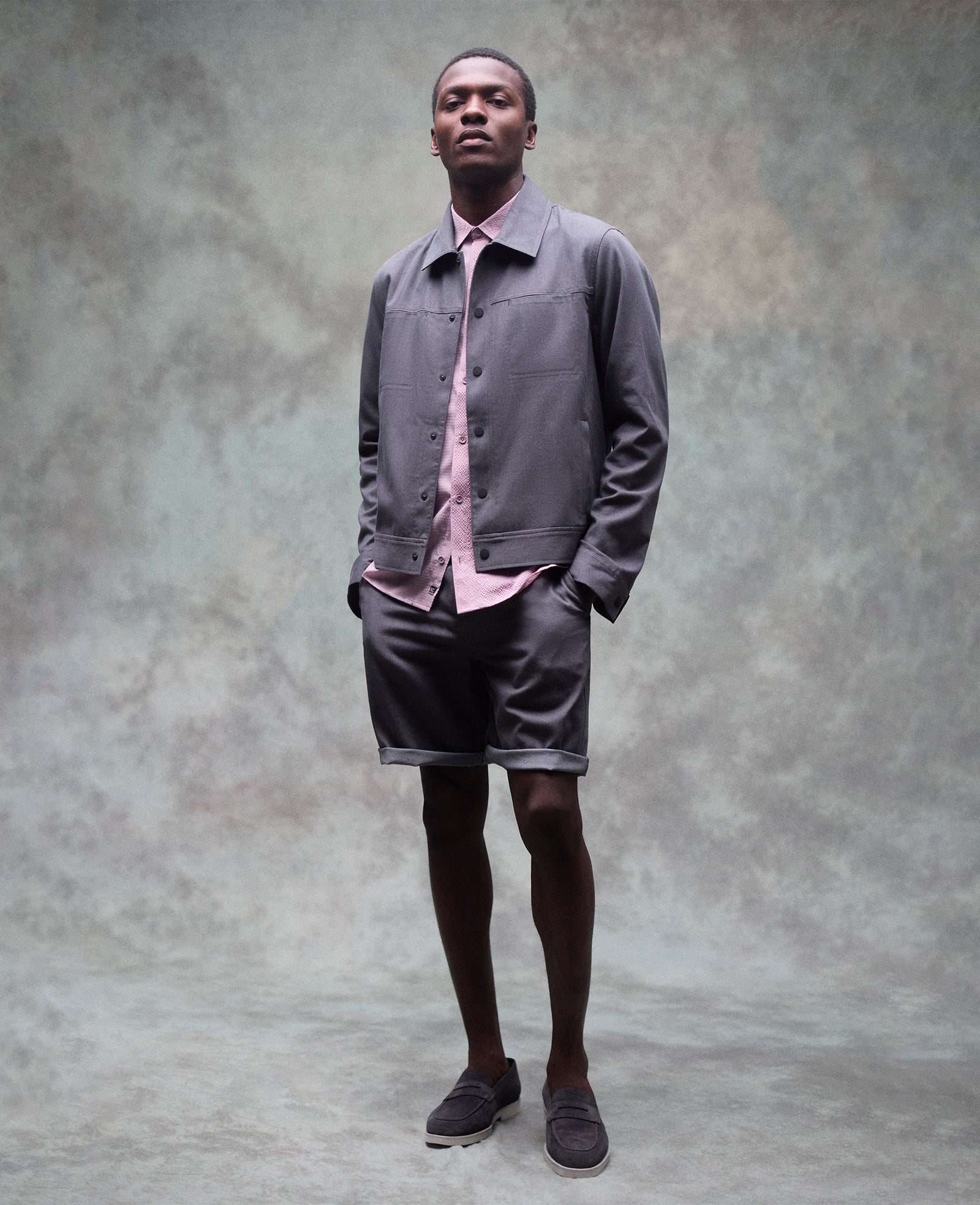 Kenneth Cole Reaction Clothing Washed Denim Short shorts in denim grigio antracite elasticizzato