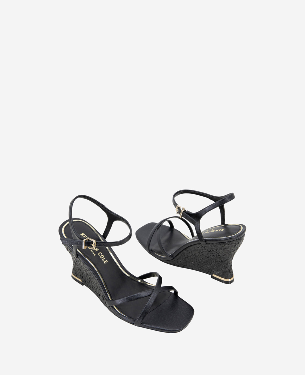Kenneth Cole Reaction Shoes Freya Wedge Sandal sandali neri con zeppa