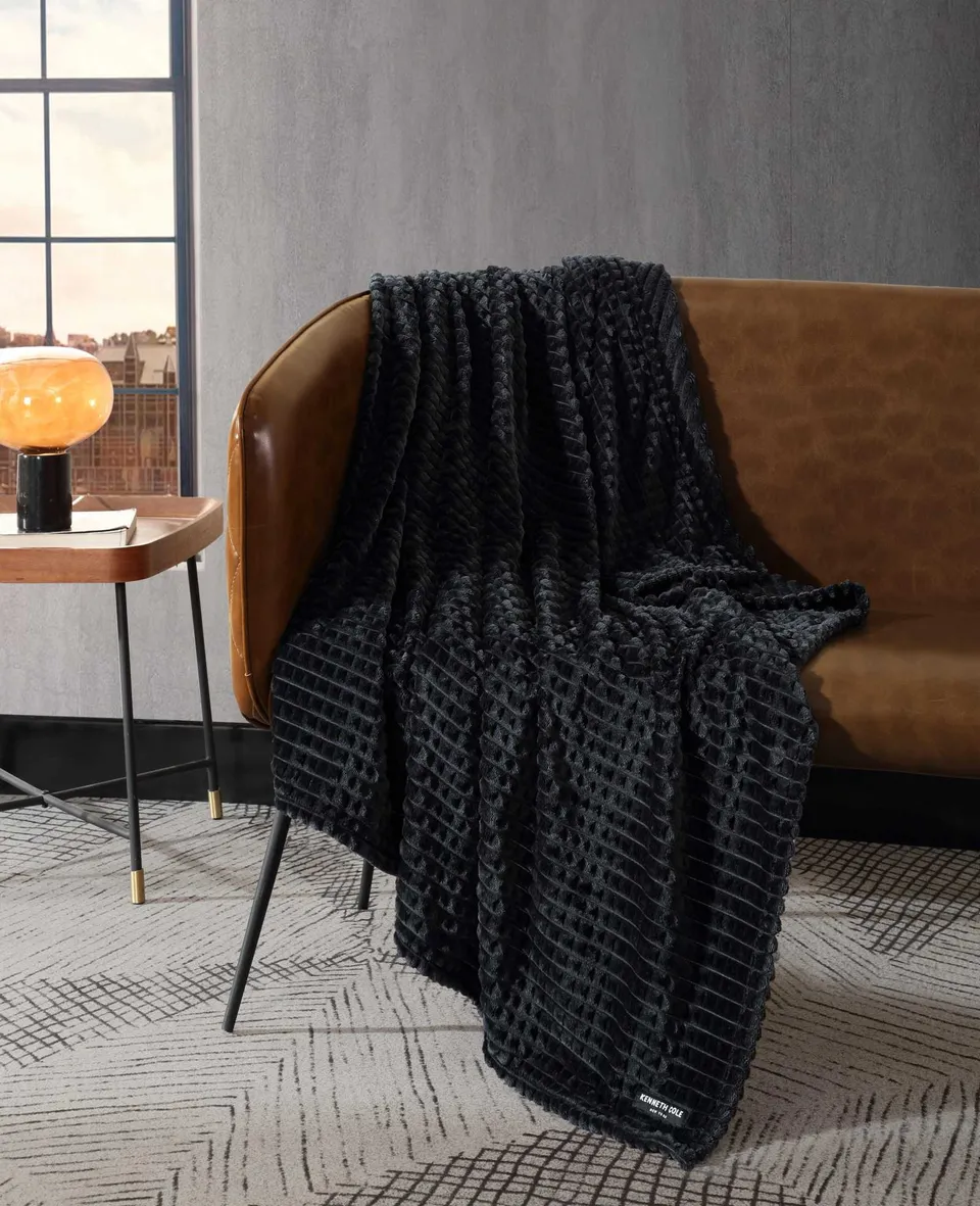 Kenneth Cole Reaction Home & Bedding Textured Solid Throw Blanket plaid nero
