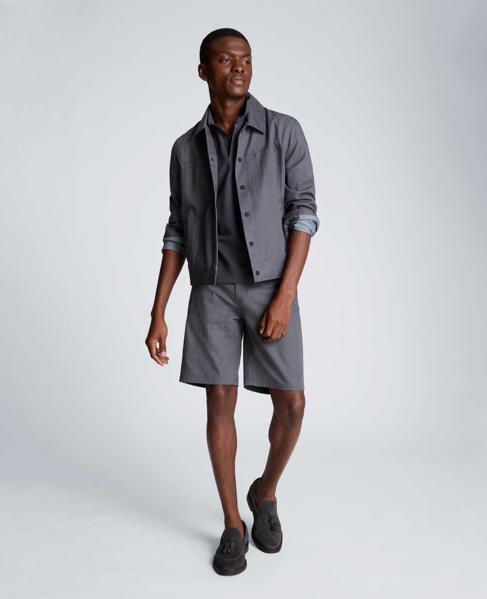Kenneth Cole Reaction Clothing Washed Denim Short shorts in denim grigio antracite elasticizzato