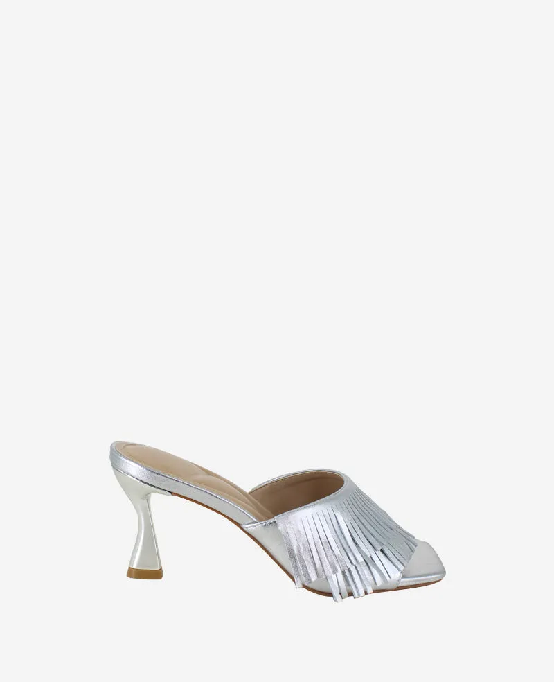 Kenneth Cole Reaction Shoes Darby Metallic Fringe Heel scarpa argento in pelle con tacco svasato