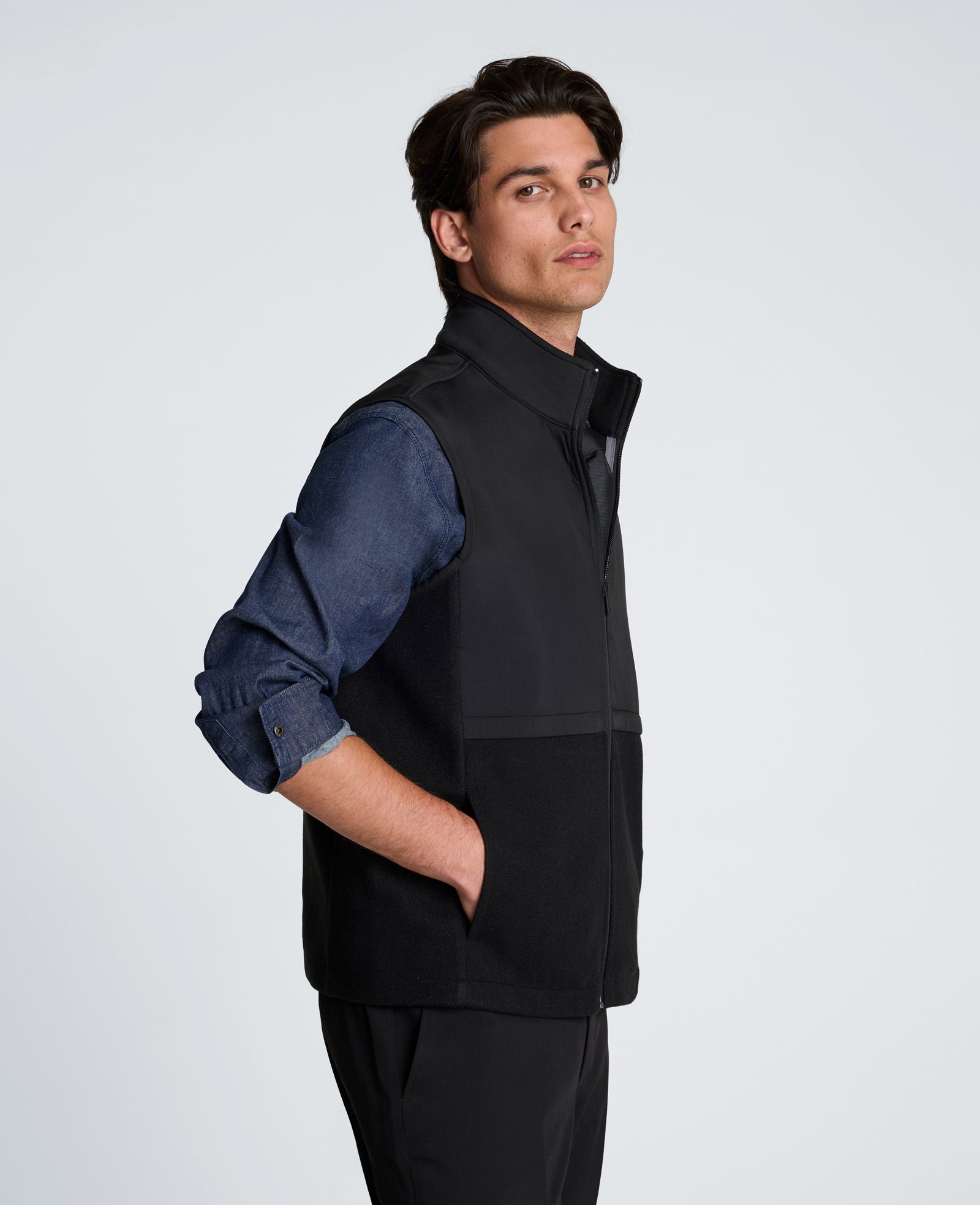 Kenneth Cole Reaction Clothing Blocked Vest gilet nero imbottito leggero