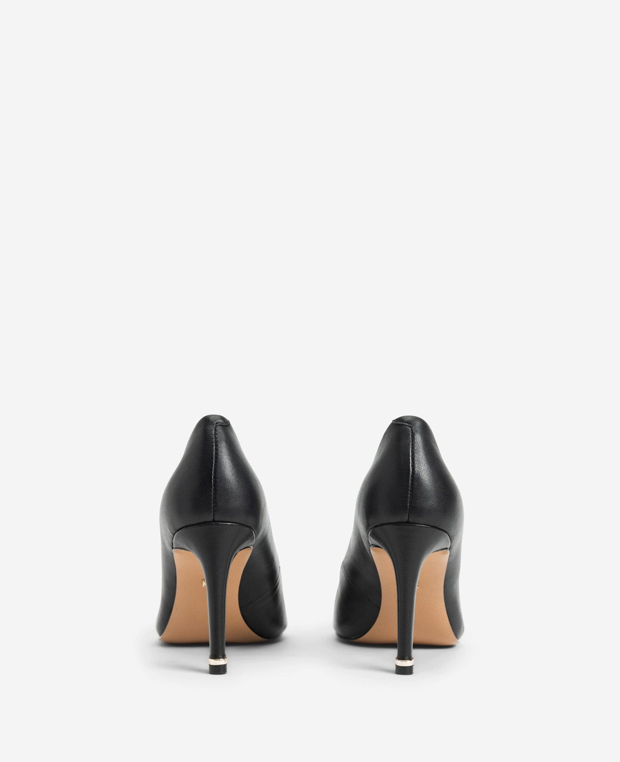 Kenneth Cole Reaction Shoes Riley 85 décolleté nere in pelle