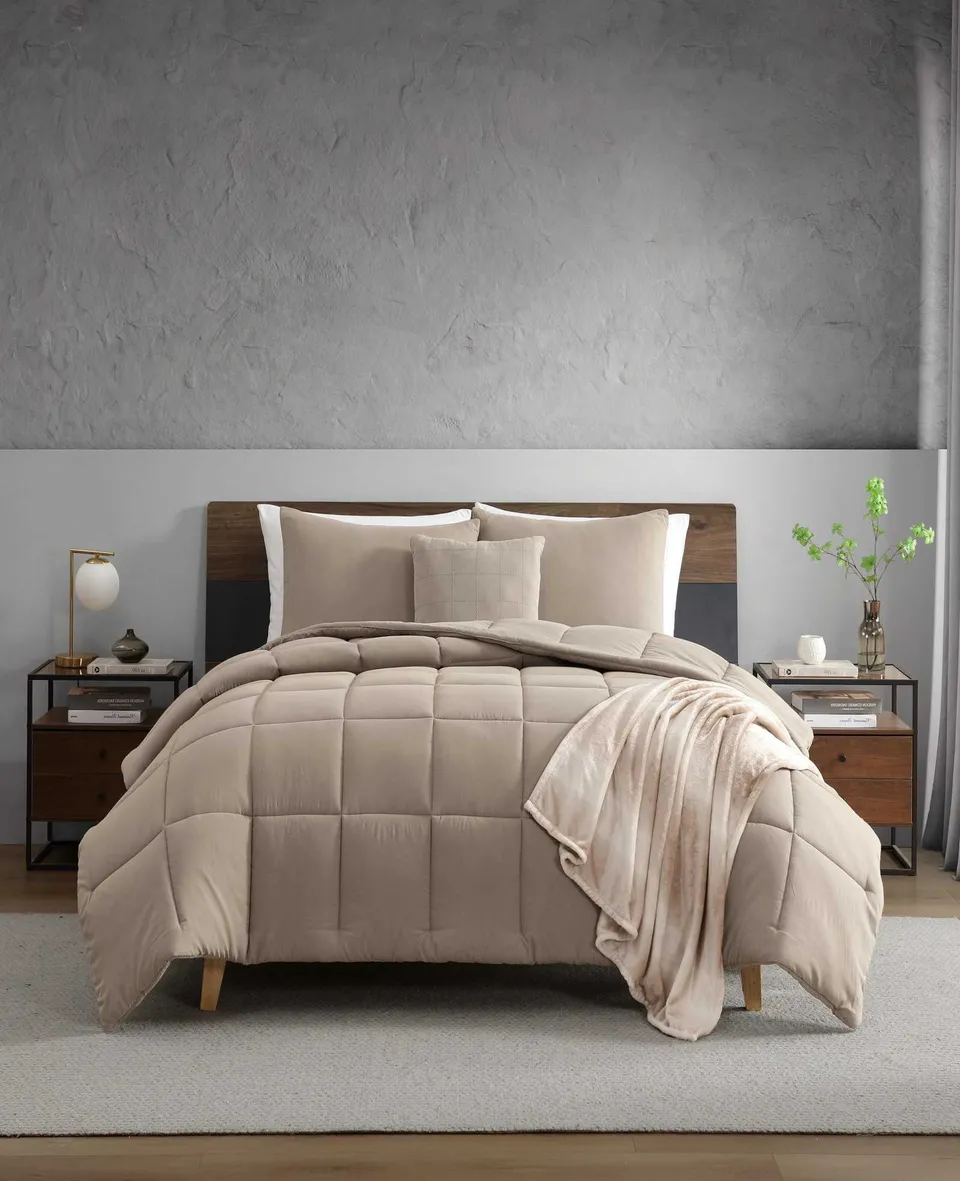 Kenneth Cole Reaction Home & Bedding Stonewashed Comforter Set comforter marrone Full/Queen in poliestere