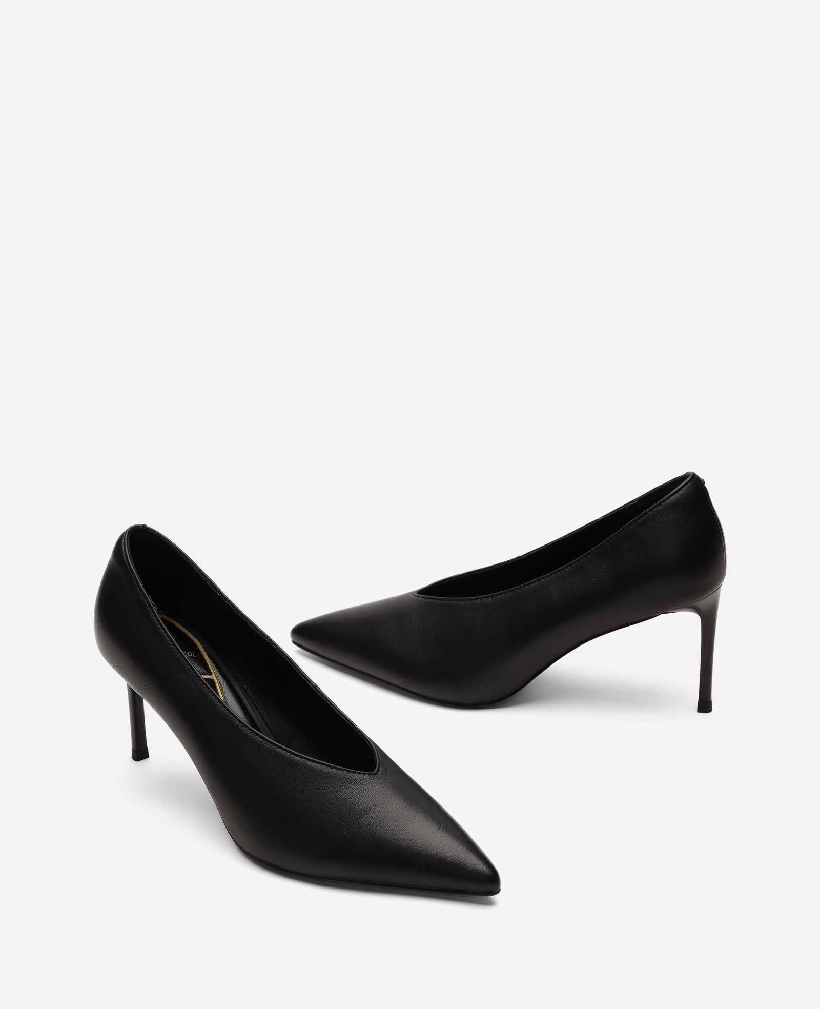 Kenneth Cole Reaction Shoes Perfecto Leather High Vamp Pump décolleté nere pelle