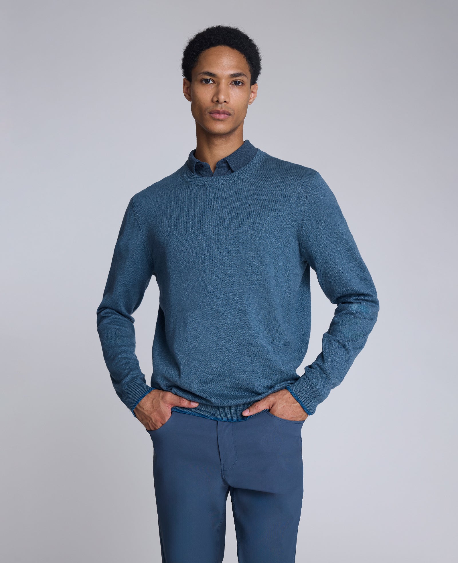 Kenneth Cole Reaction Clothing Crewneck Sweater with Tipping Details maglione blu slim fit