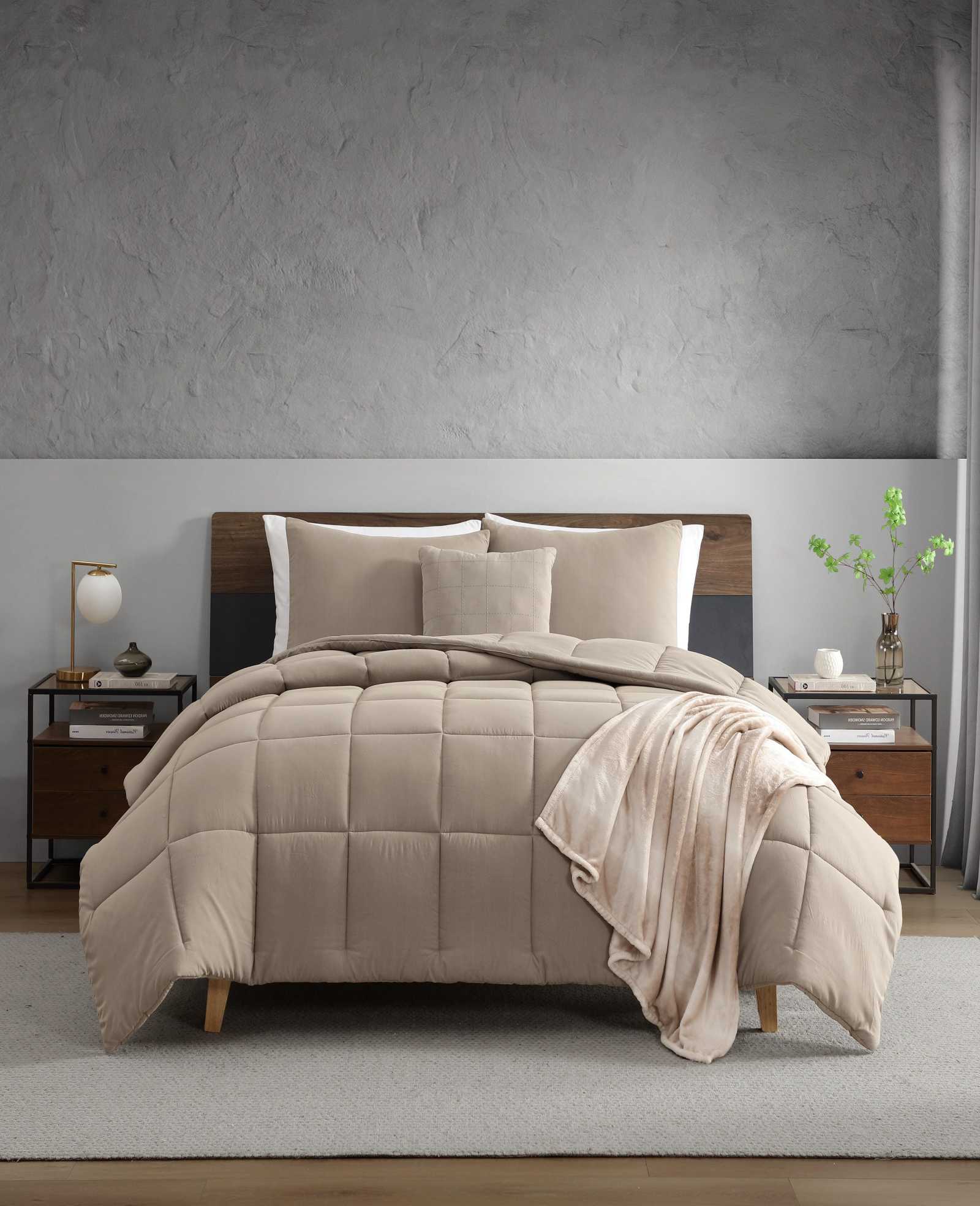 Kenneth Cole Reaction Home & Bedding Stonewashed Comforter Set comforter marrone Full/Queen in poliestere