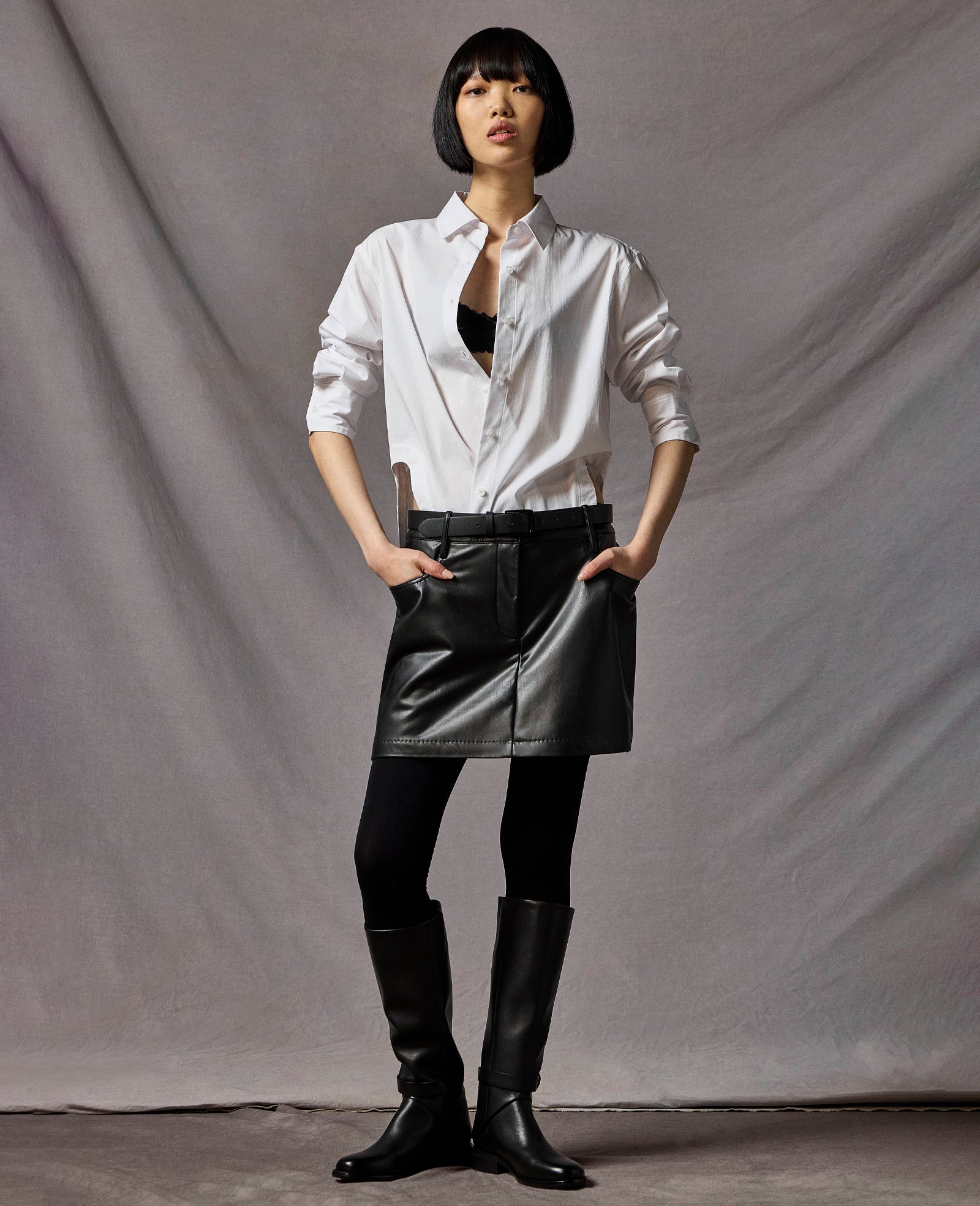 Kenneth Cole Reaction Clothing Fly Front Mini Drop Waist Skirt gonna mini nera in pelle vegana