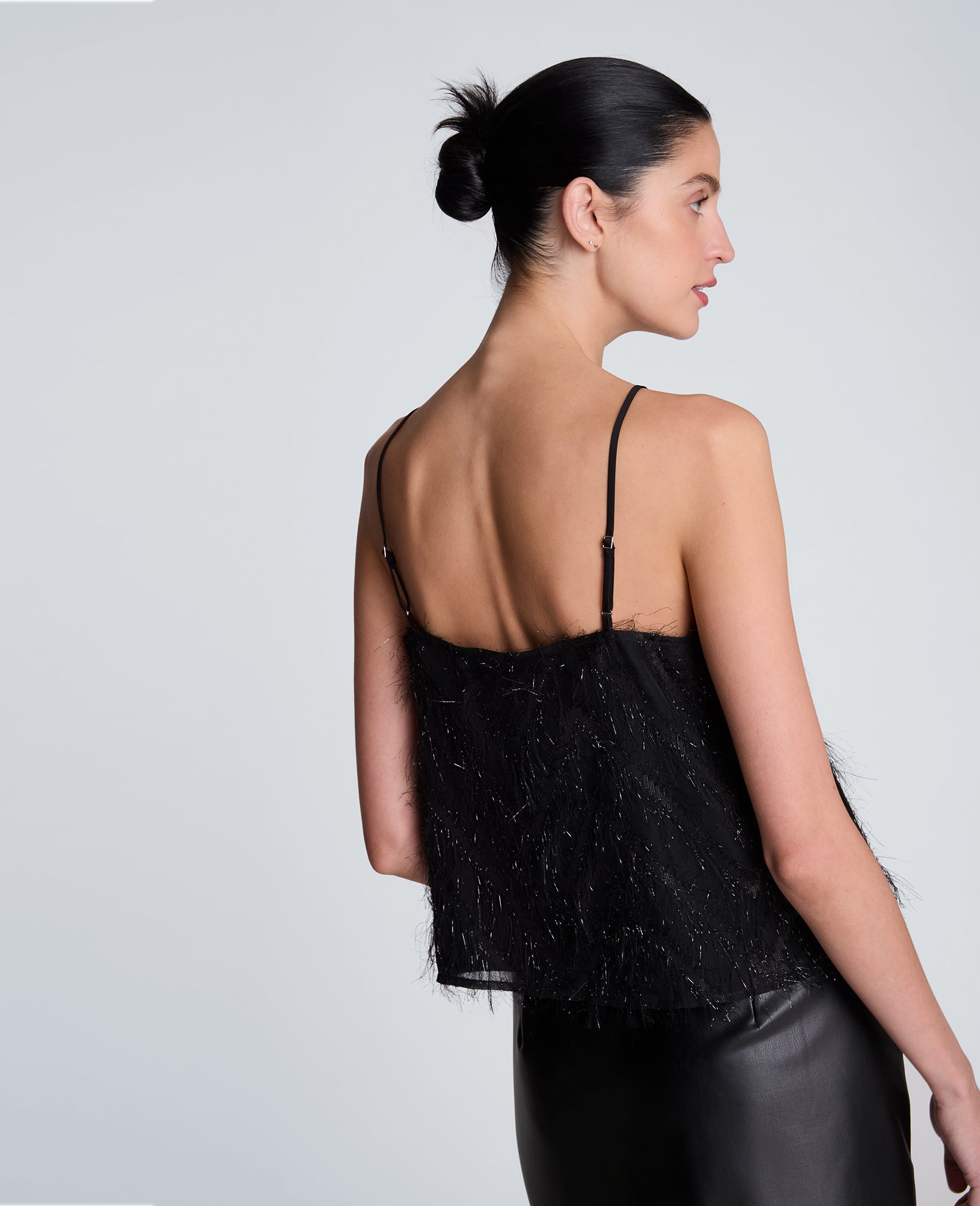 Kenneth Cole Reaction Clothing Cropped Cami top nero corto scollo quadrato testurizzato
