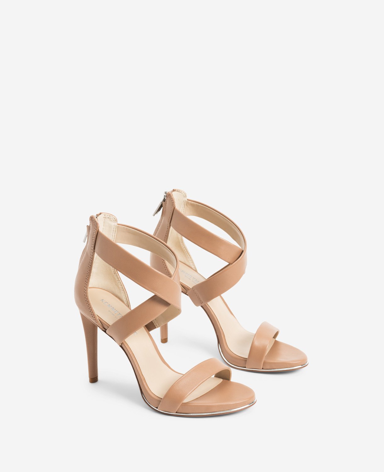 Kenneth Cole Reaction Shoes Brooke Cross Strap Heeled Sandal sandali tacco latte