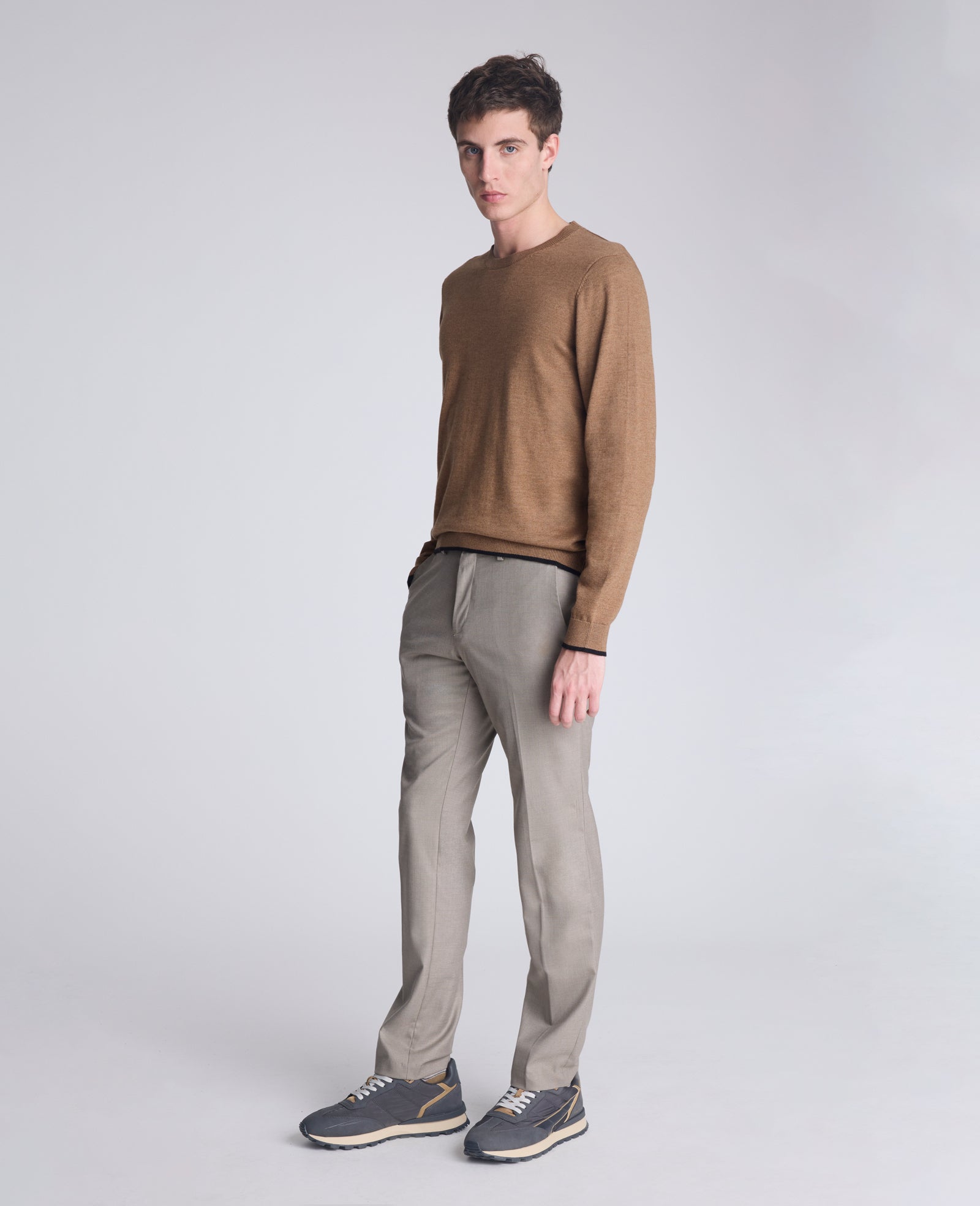 Kenneth Cole Reaction Clothing Crew Neck Sweater with Tipping Details maglione marrone