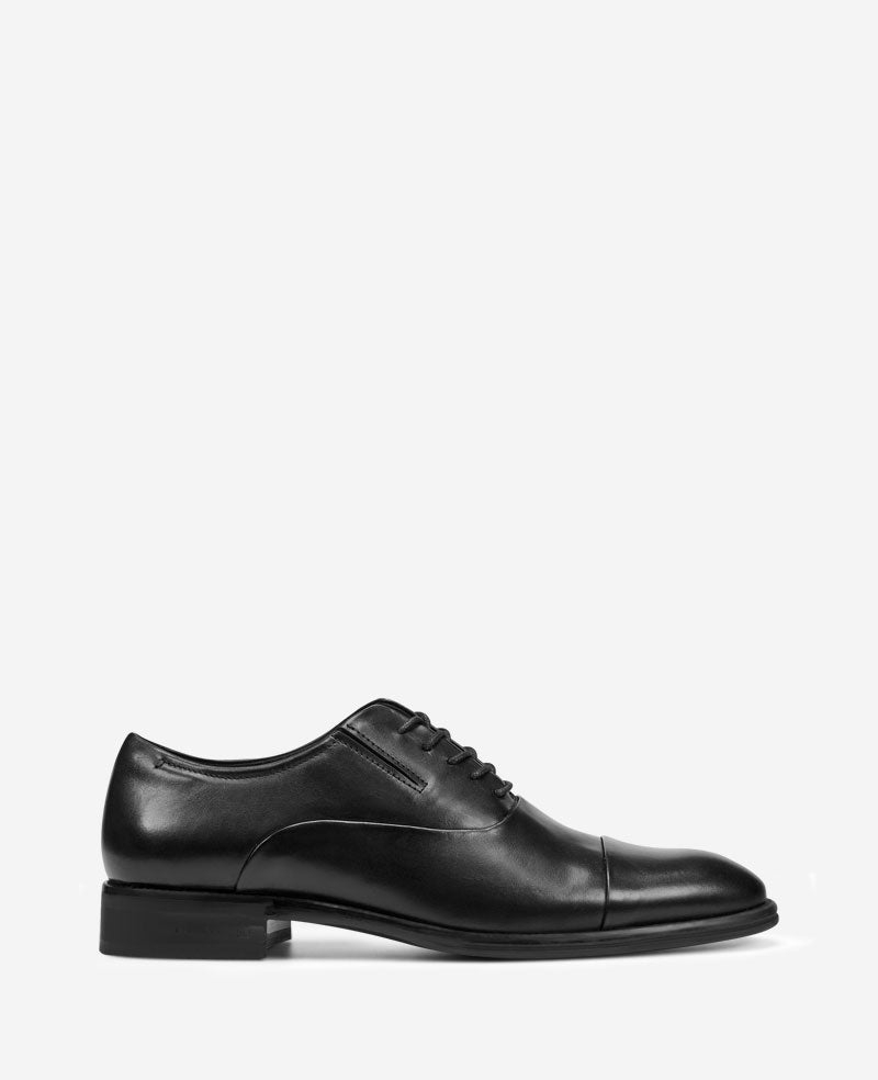 Kenneth Cole Reaction Tully Cap Toe Oxford uomo nere in pelle, pianta larga