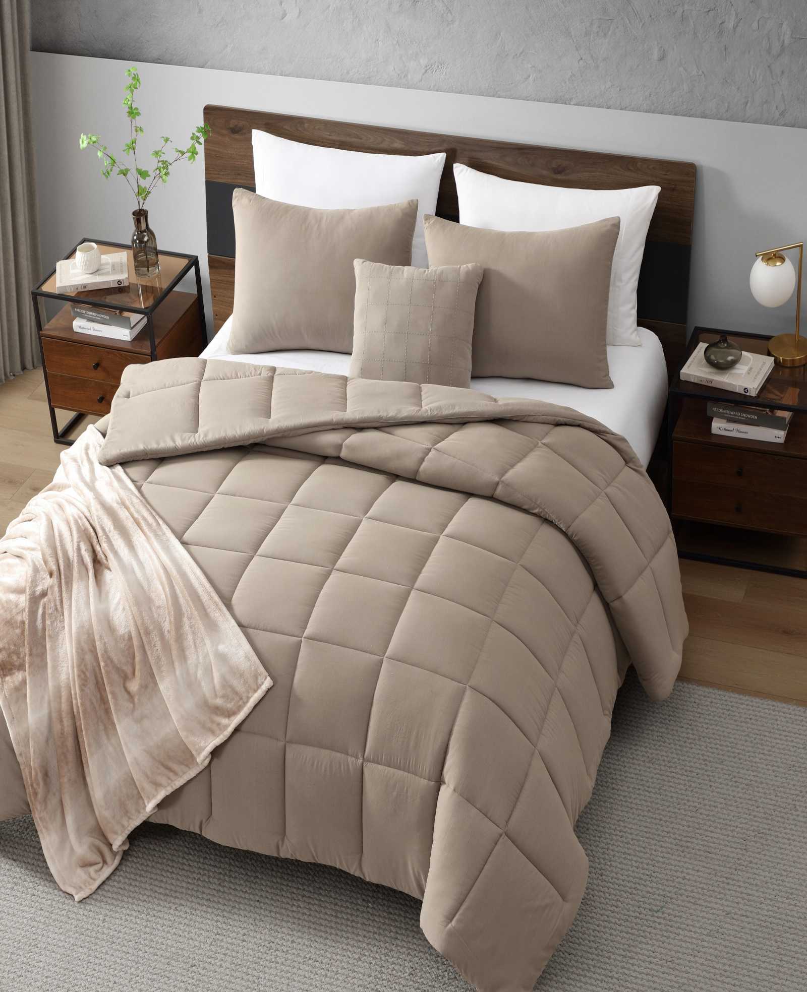 Kenneth Cole Reaction Home & Bedding Stonewashed Comforter Set comforter marrone Full/Queen in poliestere