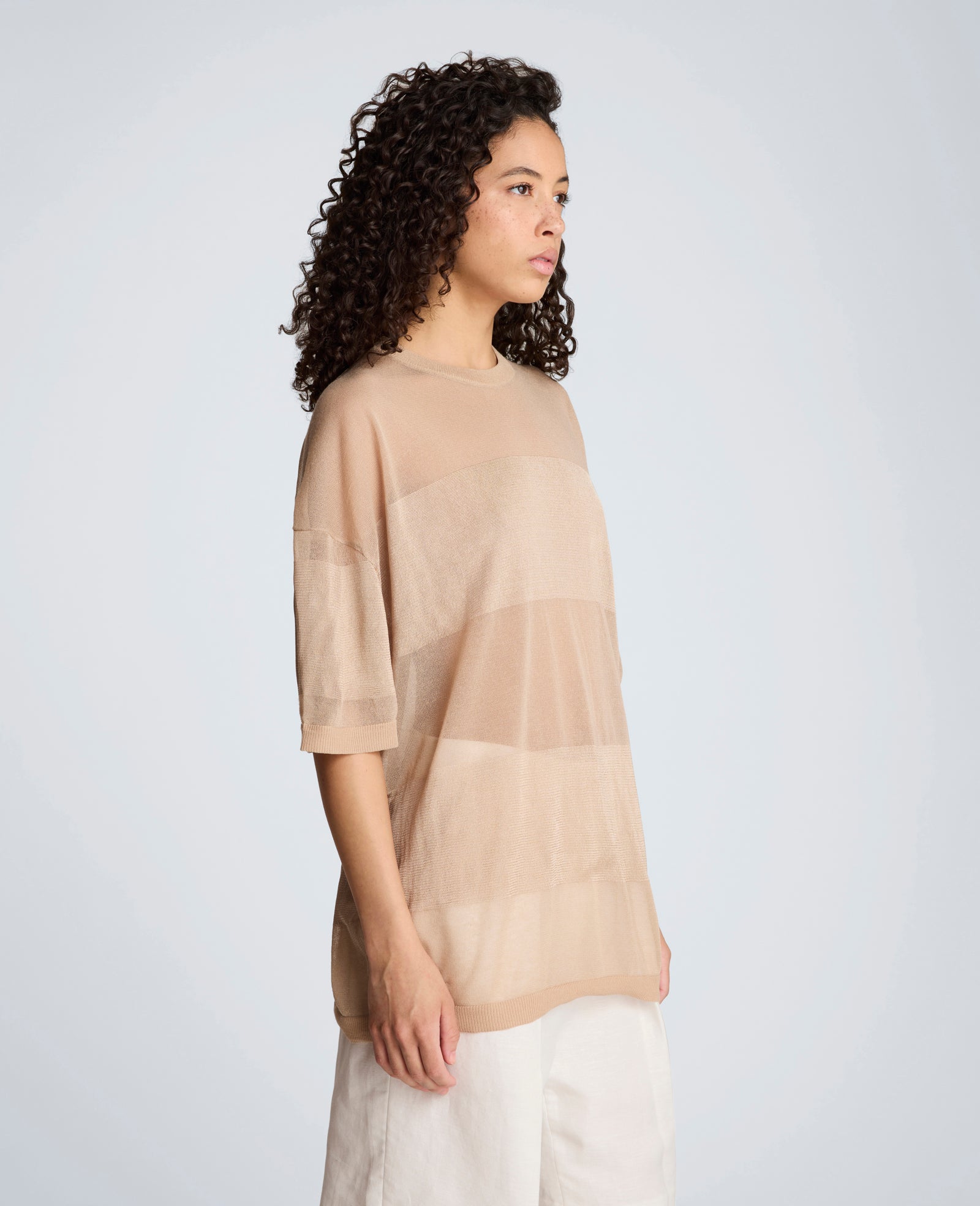 Kenneth Cole Reaction Clothing Shiny Semi Sheer Stripe maglia girocollo taupe