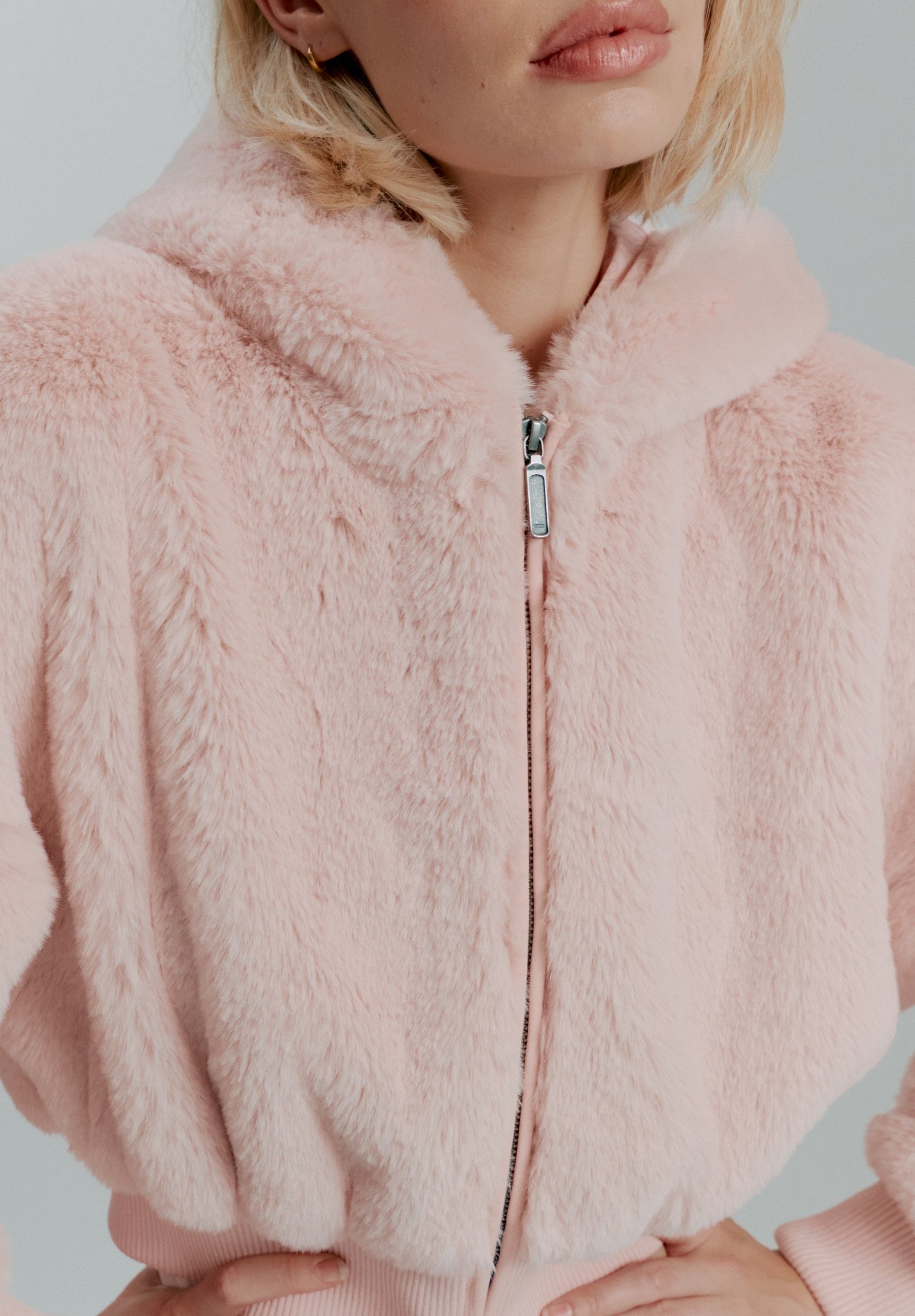 House Of Sunny Womens Tops Pink Teddy Zip Hoodie felpa rosa cropped