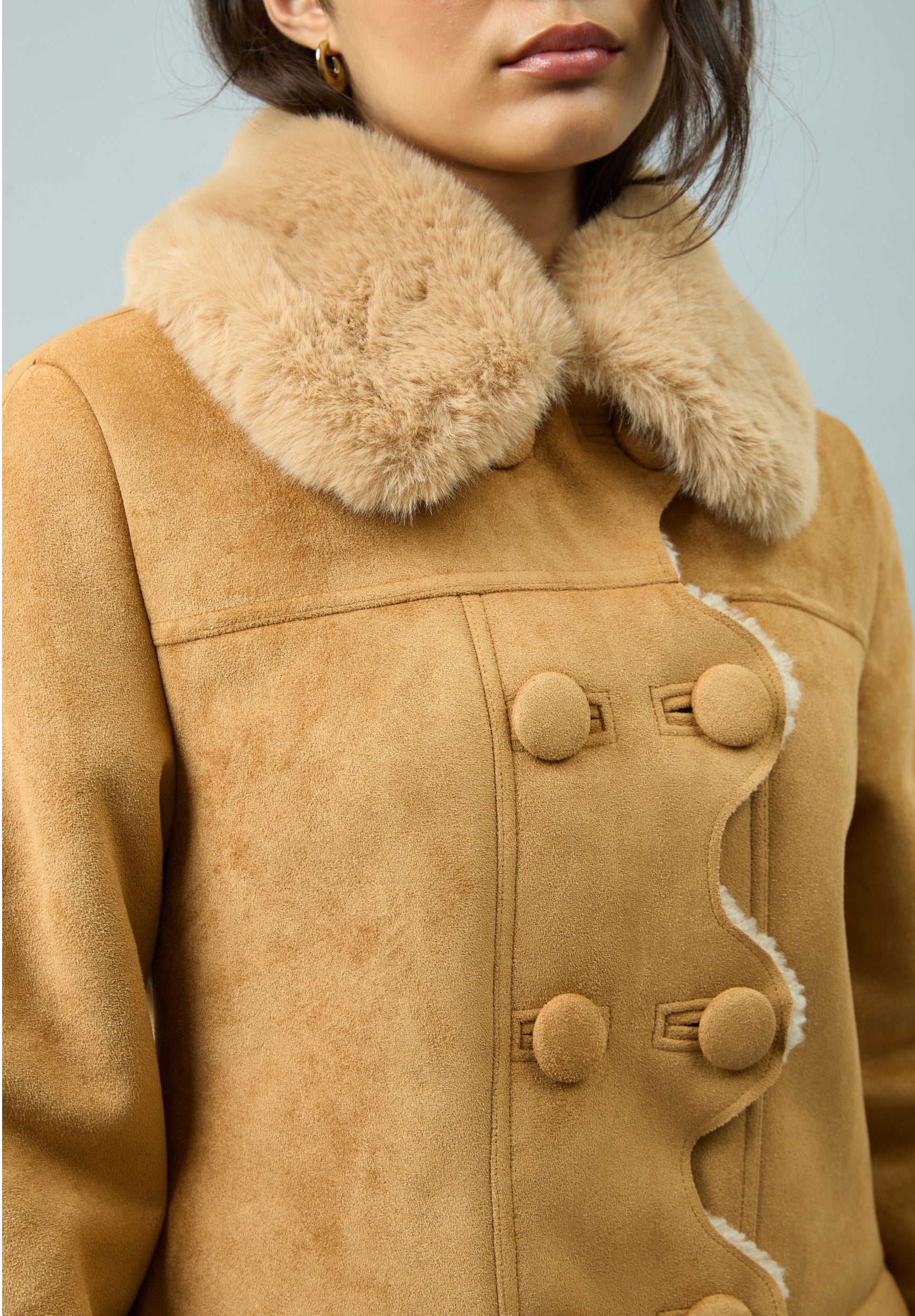 House Of Sunny Women's Jackets Dolly Honey Suede Shearling Coat cappotto