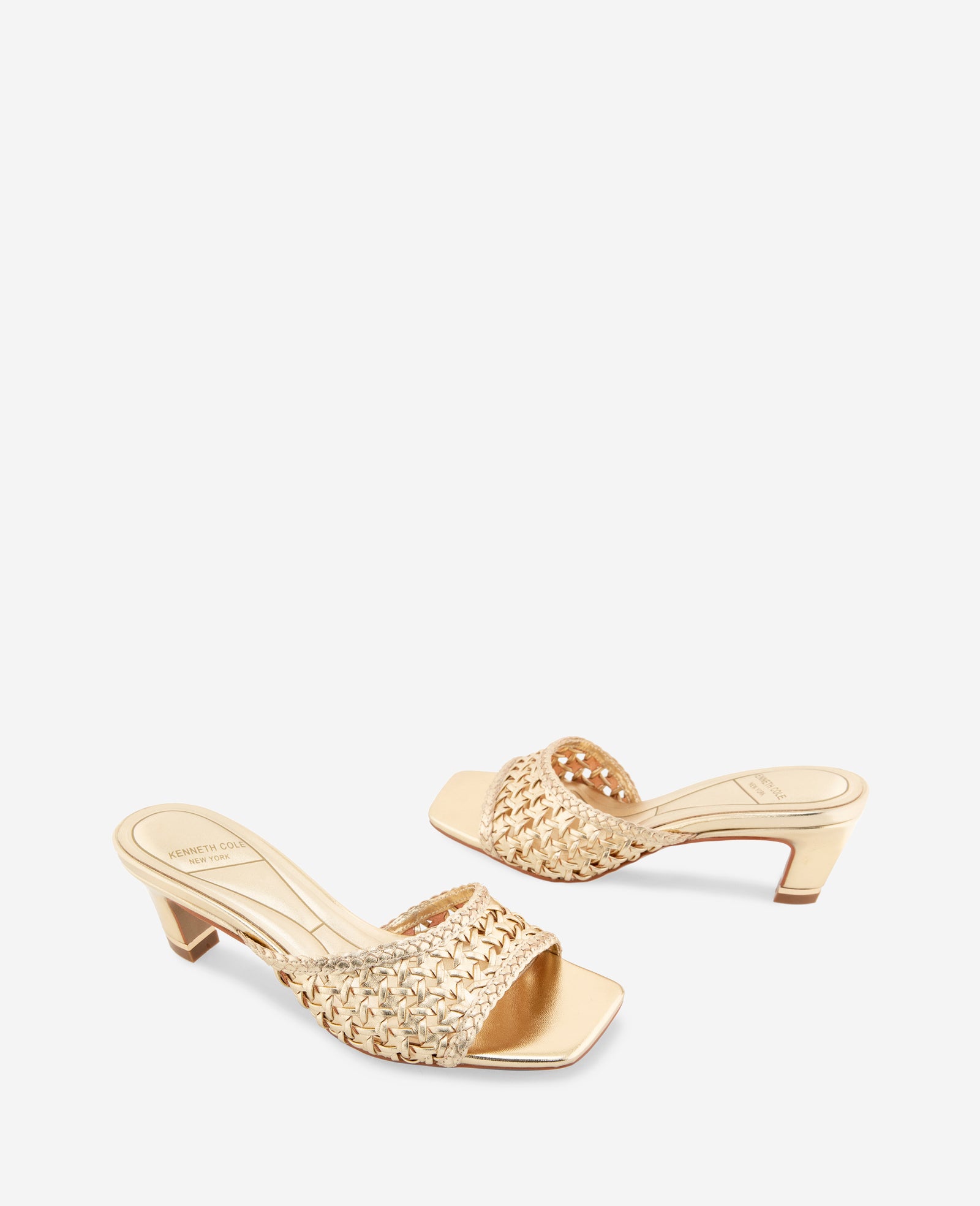 Kenneth Cole Reaction Shoes Arita Metallic Woven Leather sandali oro con tacco 5