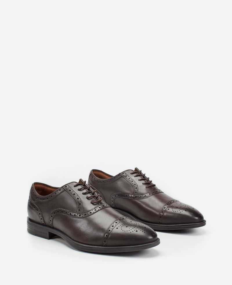 Kenneth Cole Reaction Future Pod Medallion Cap Toe scarpe marroni in pelle